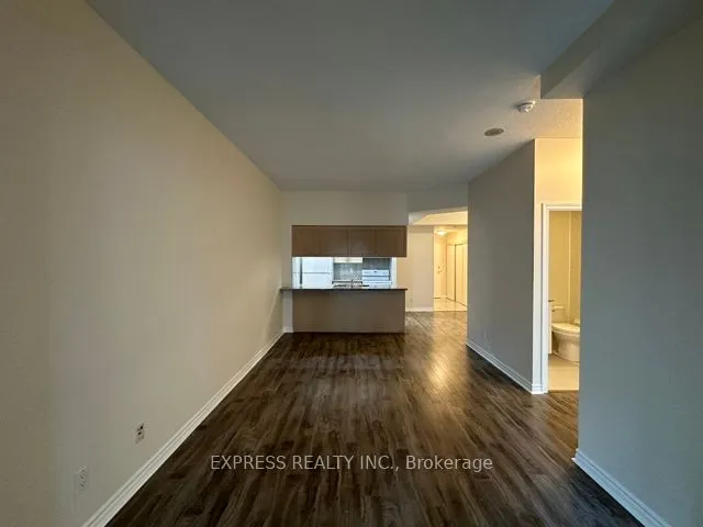 168 Simcoe Street, #809