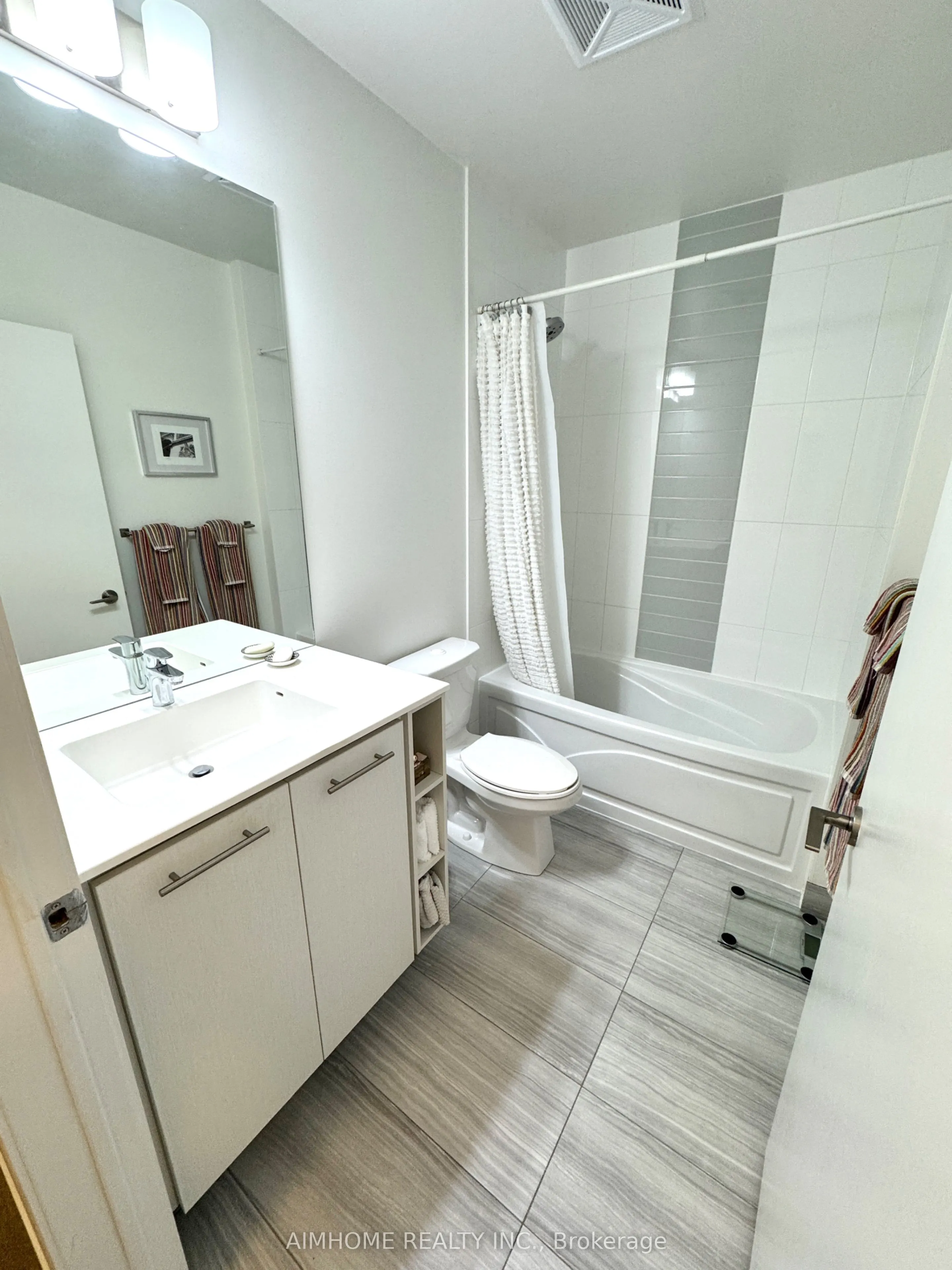 435 Richmond Street W, #1201