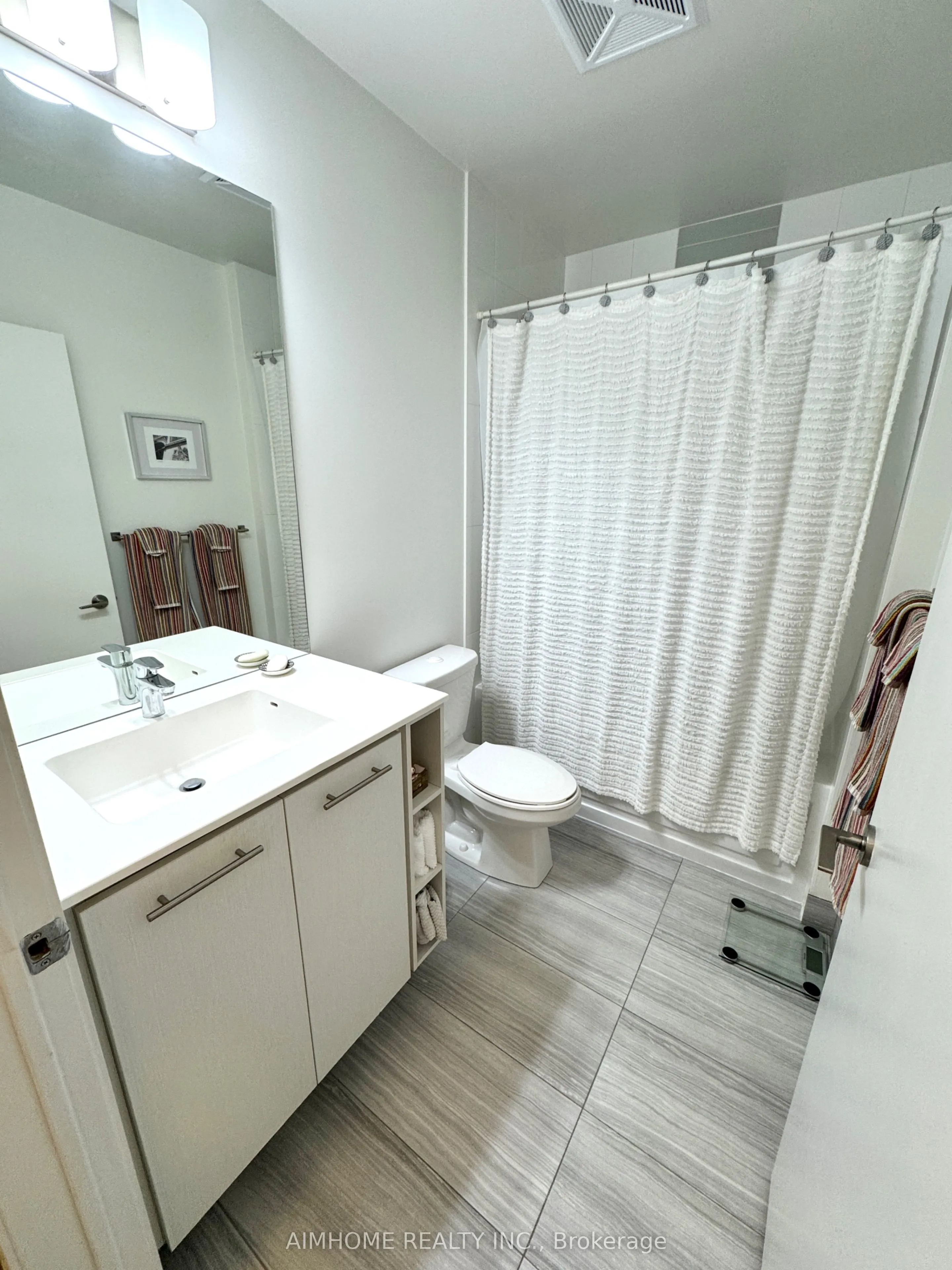 435 Richmond Street W, #1201
