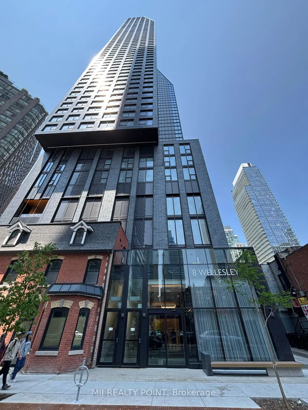 8 Wellesley Street W, #LPH07