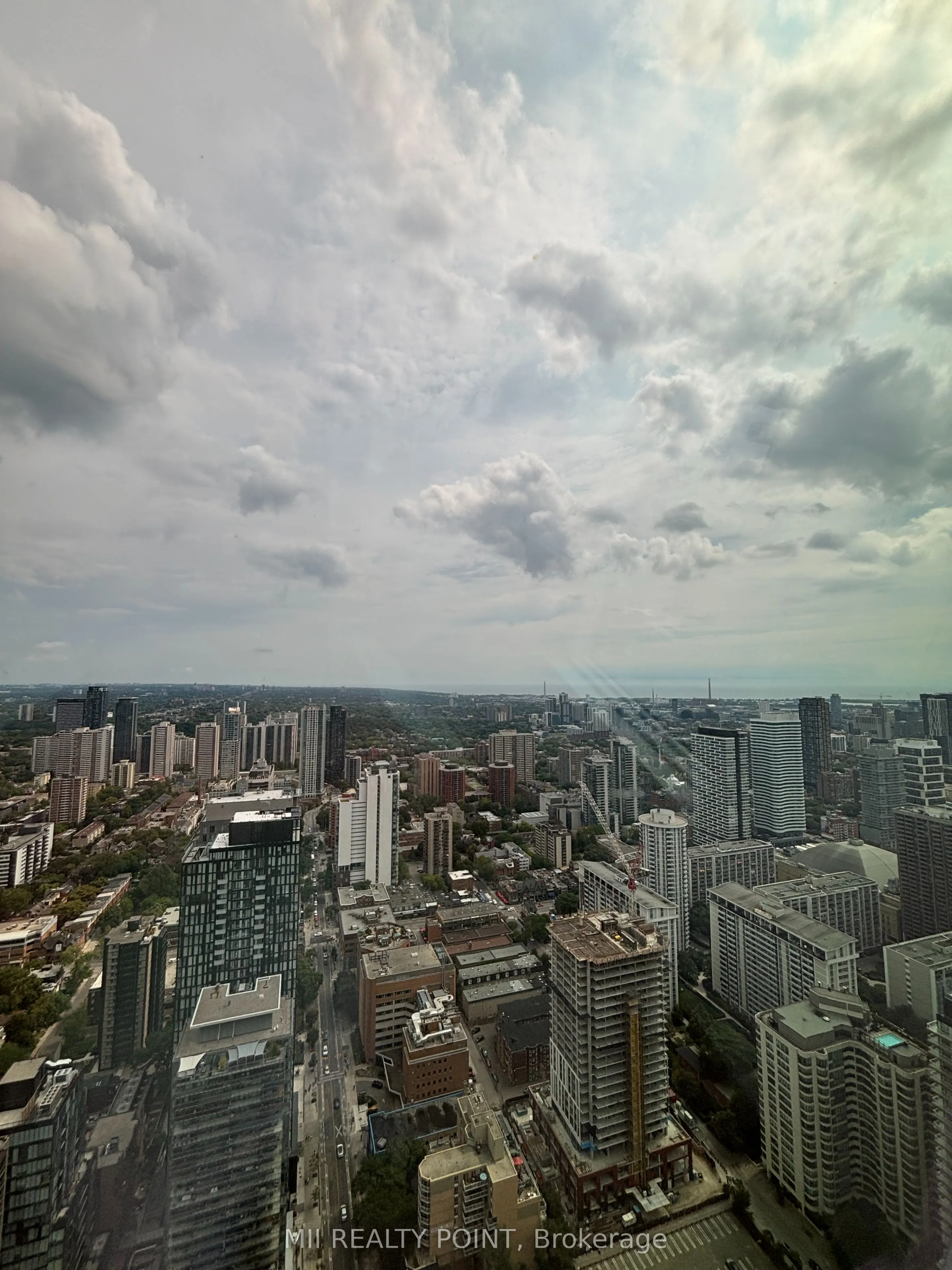 8 Wellesley Street W, #LPH07