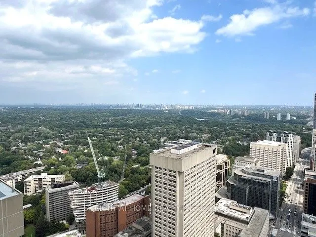 1 Bloor Street E, #4709