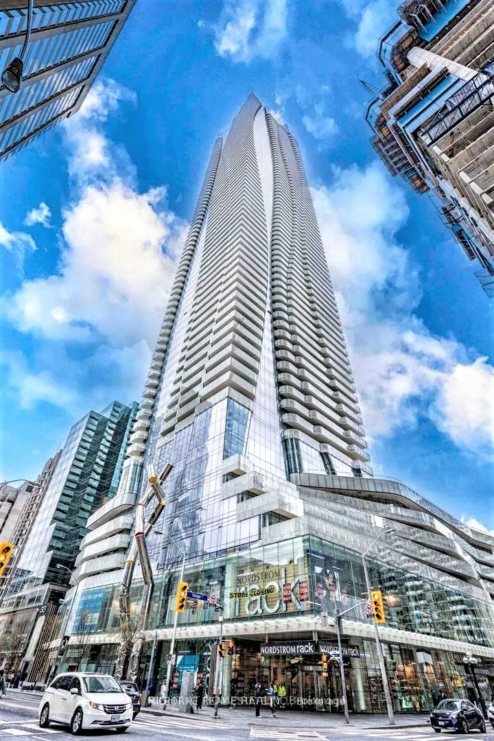 1 Bloor Street E, #4709