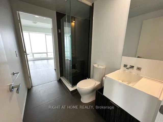 1 Bloor Street E, #4709