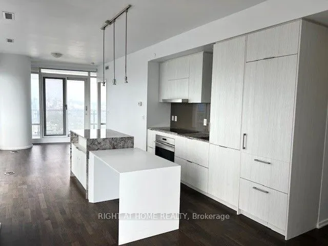 1 Bloor Street E, #4709