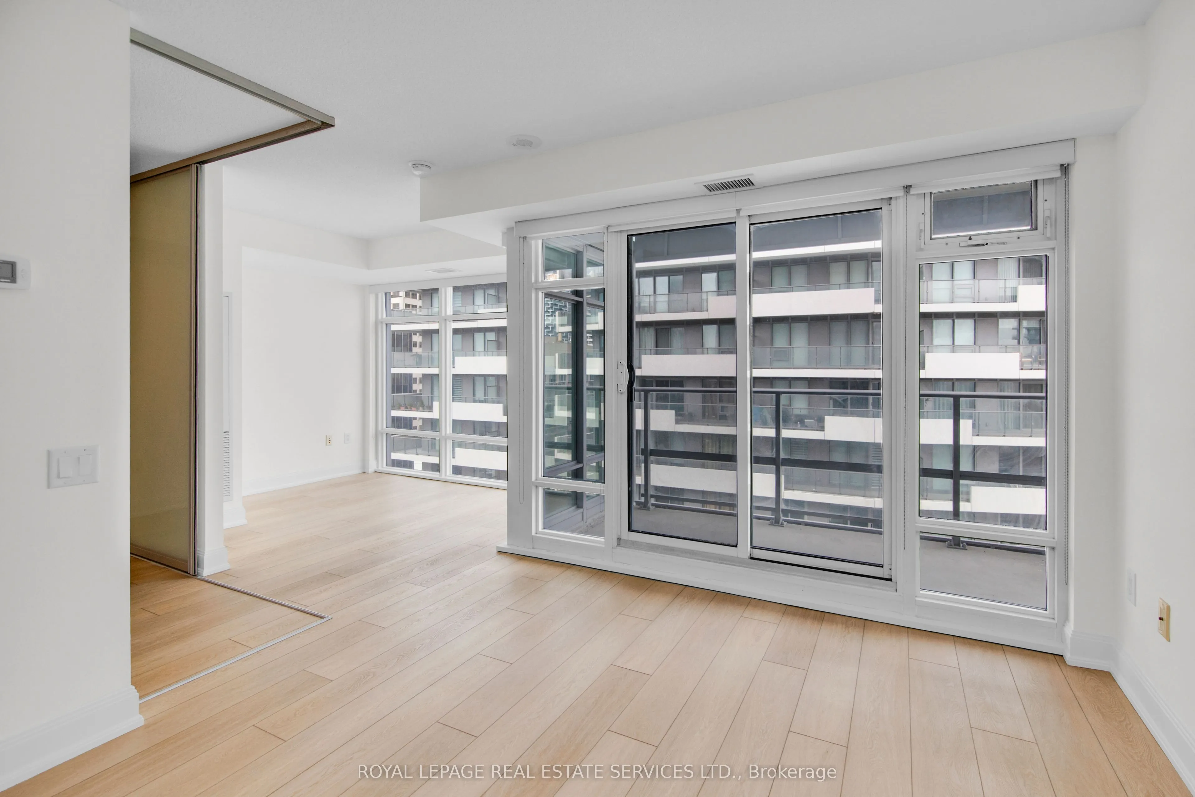 2191 Yonge Street, #1909