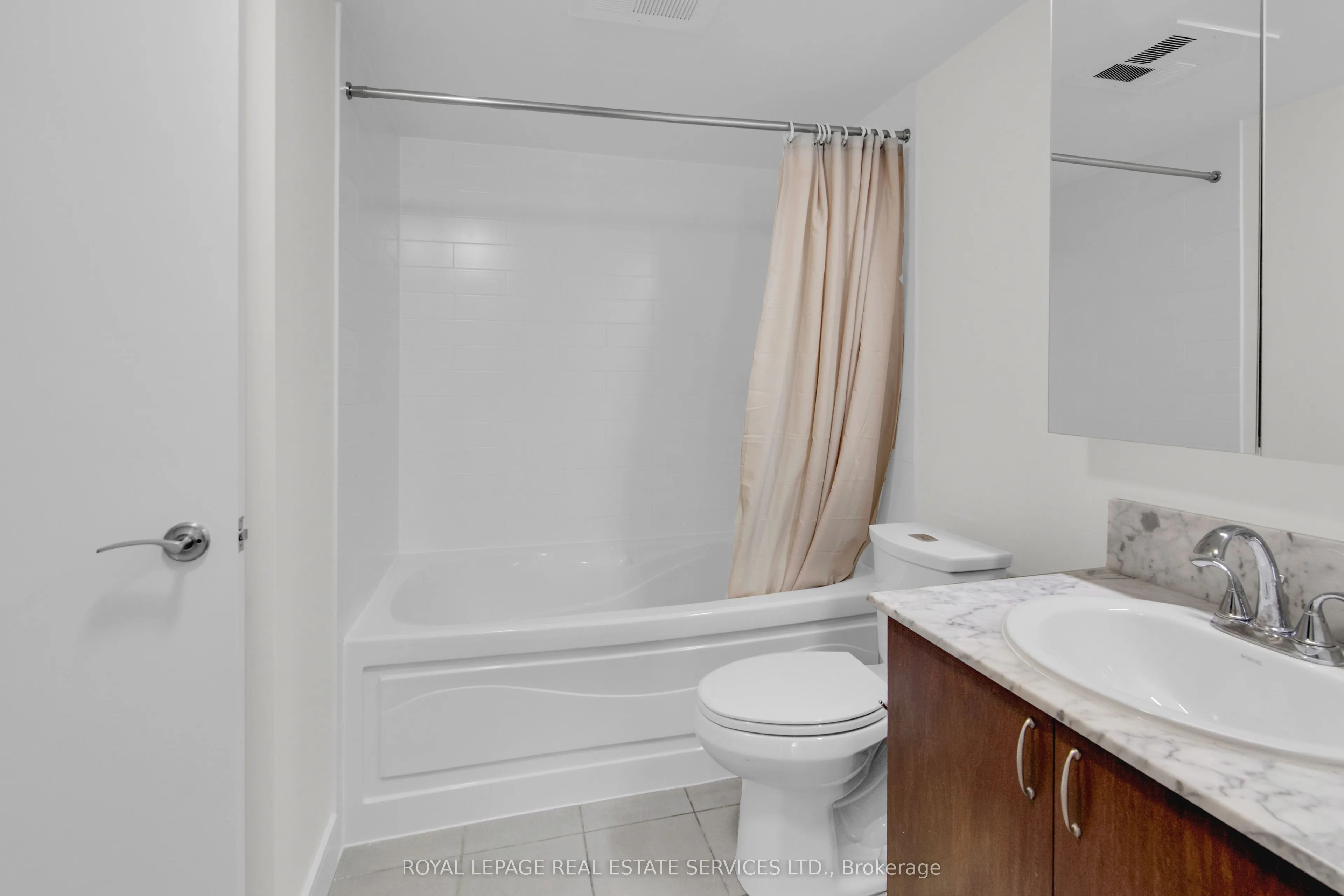 2191 Yonge Street, #1909