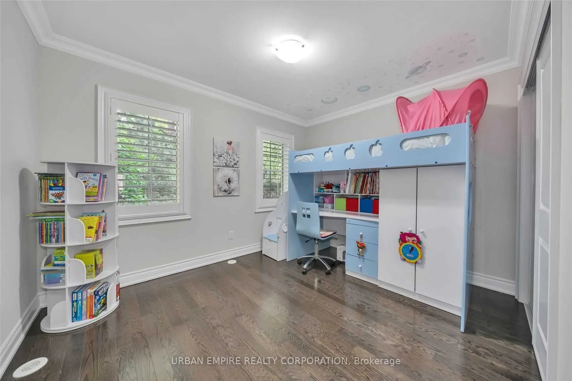60 Hargrave Lane, #8