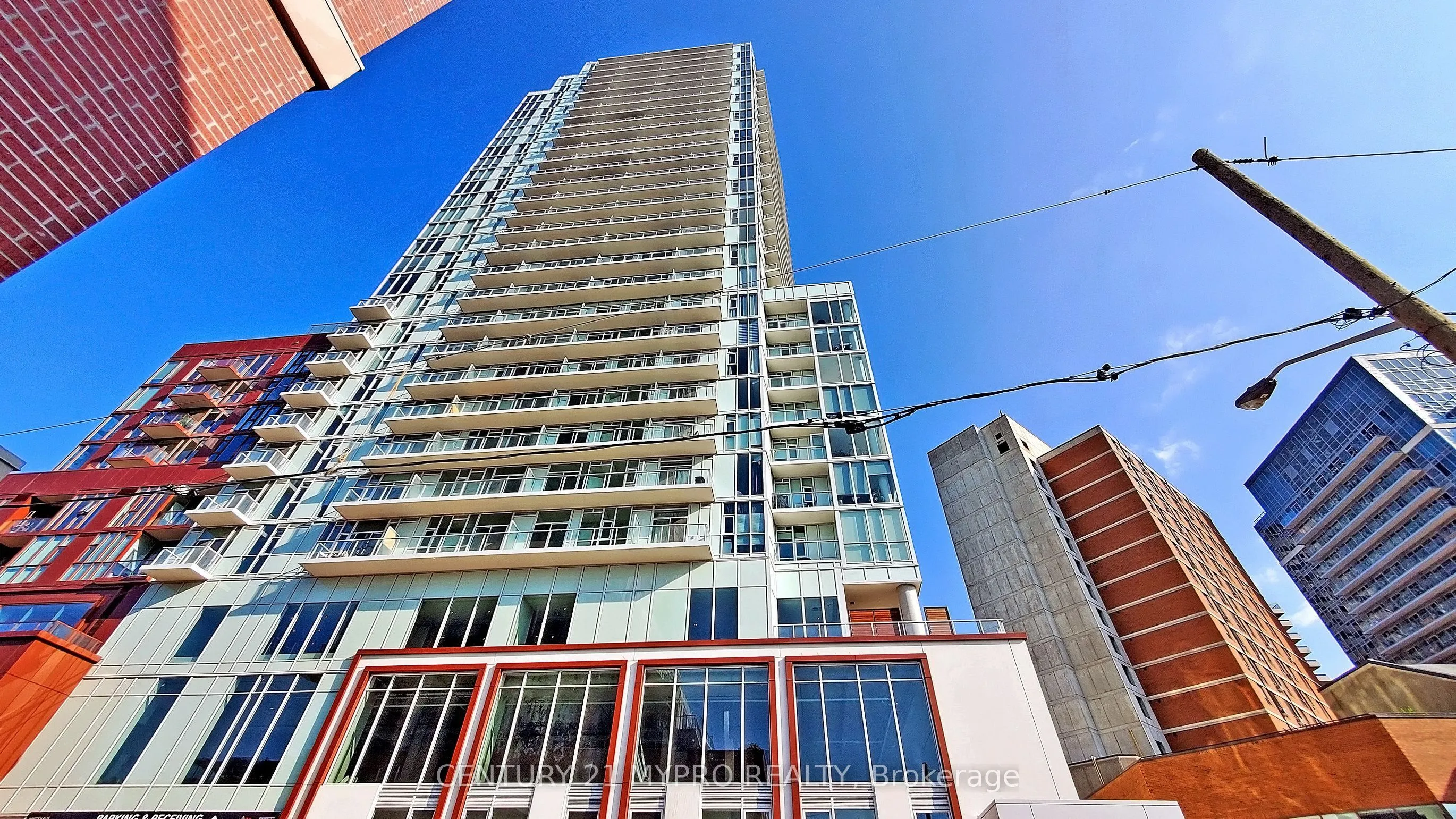 33 Helendale Avenue, #1015