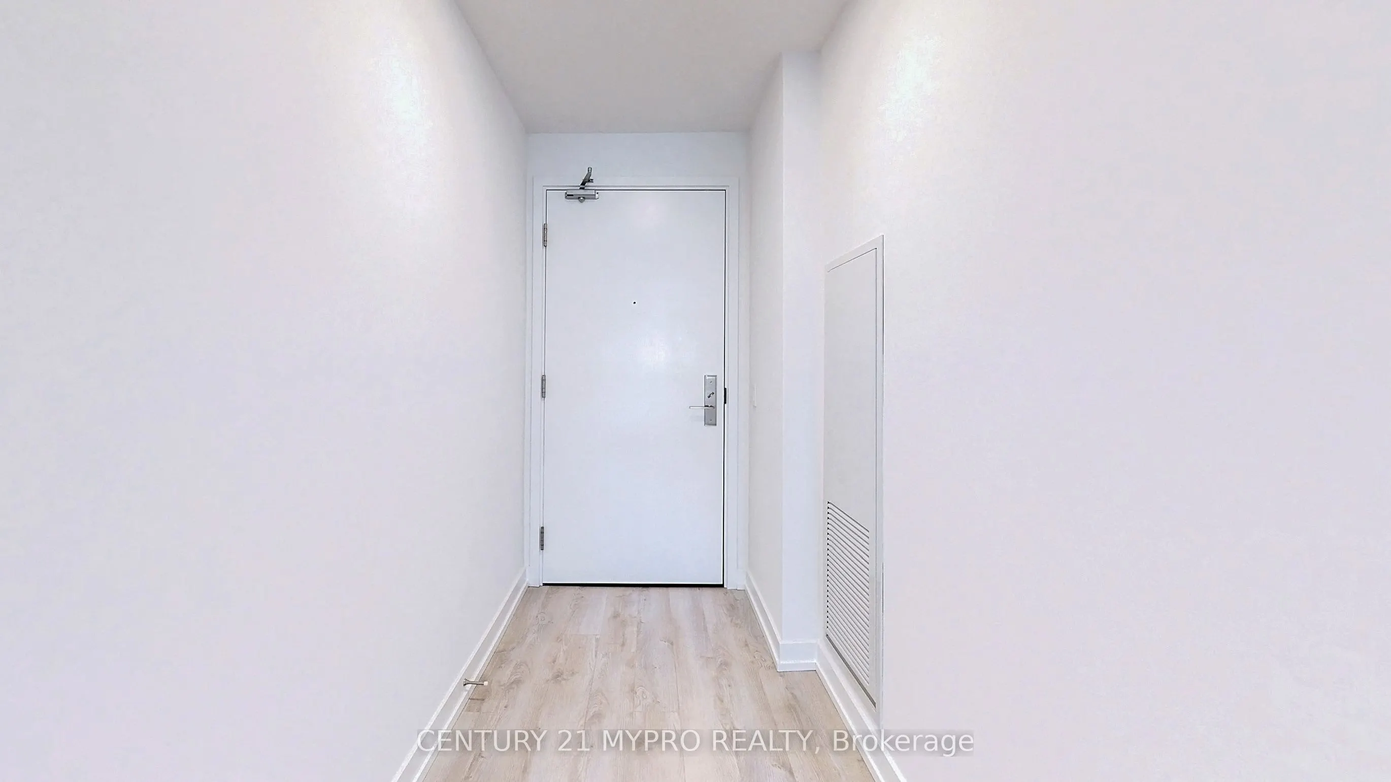 33 Helendale Avenue, #1015