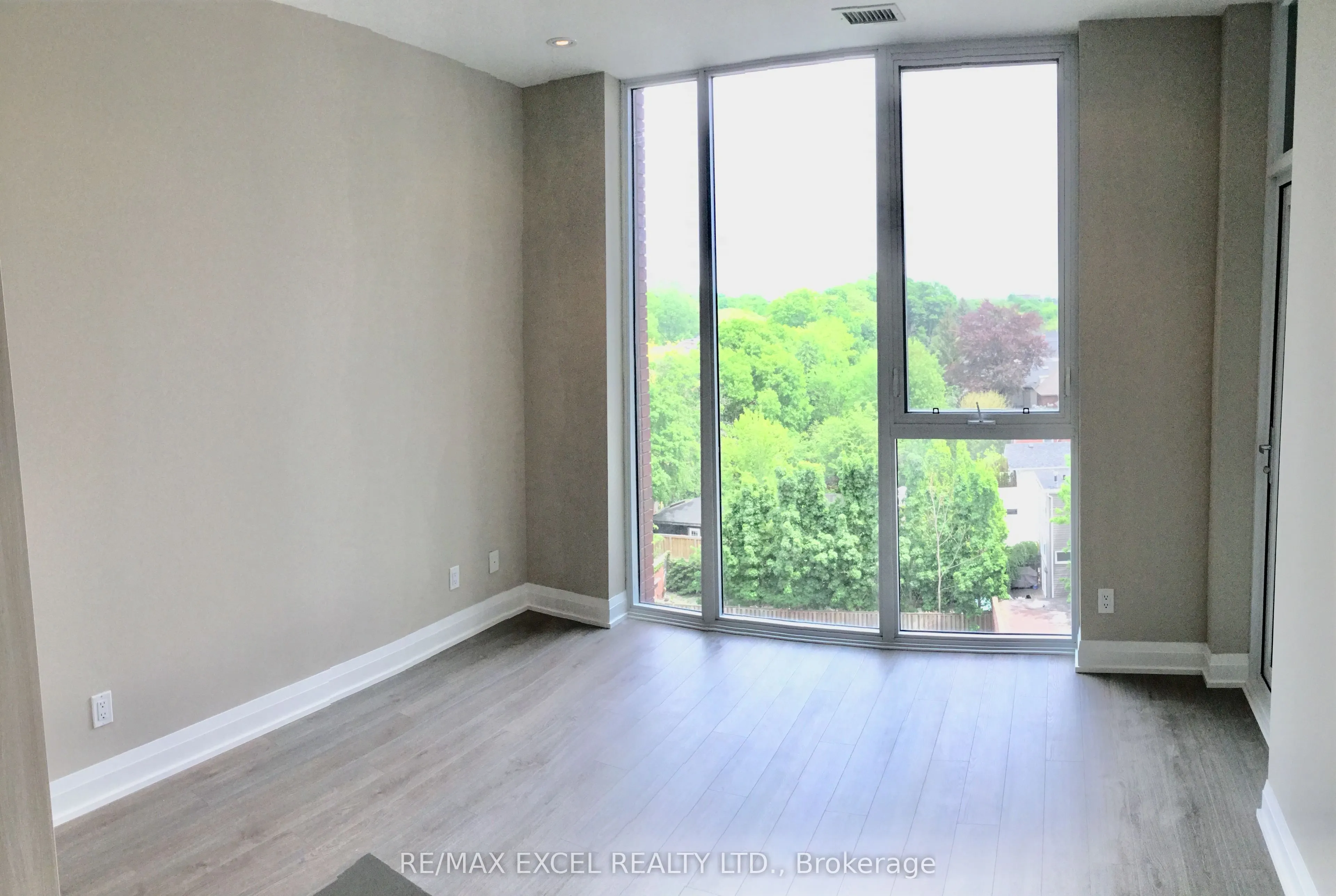 1 Belsize Drive, #506