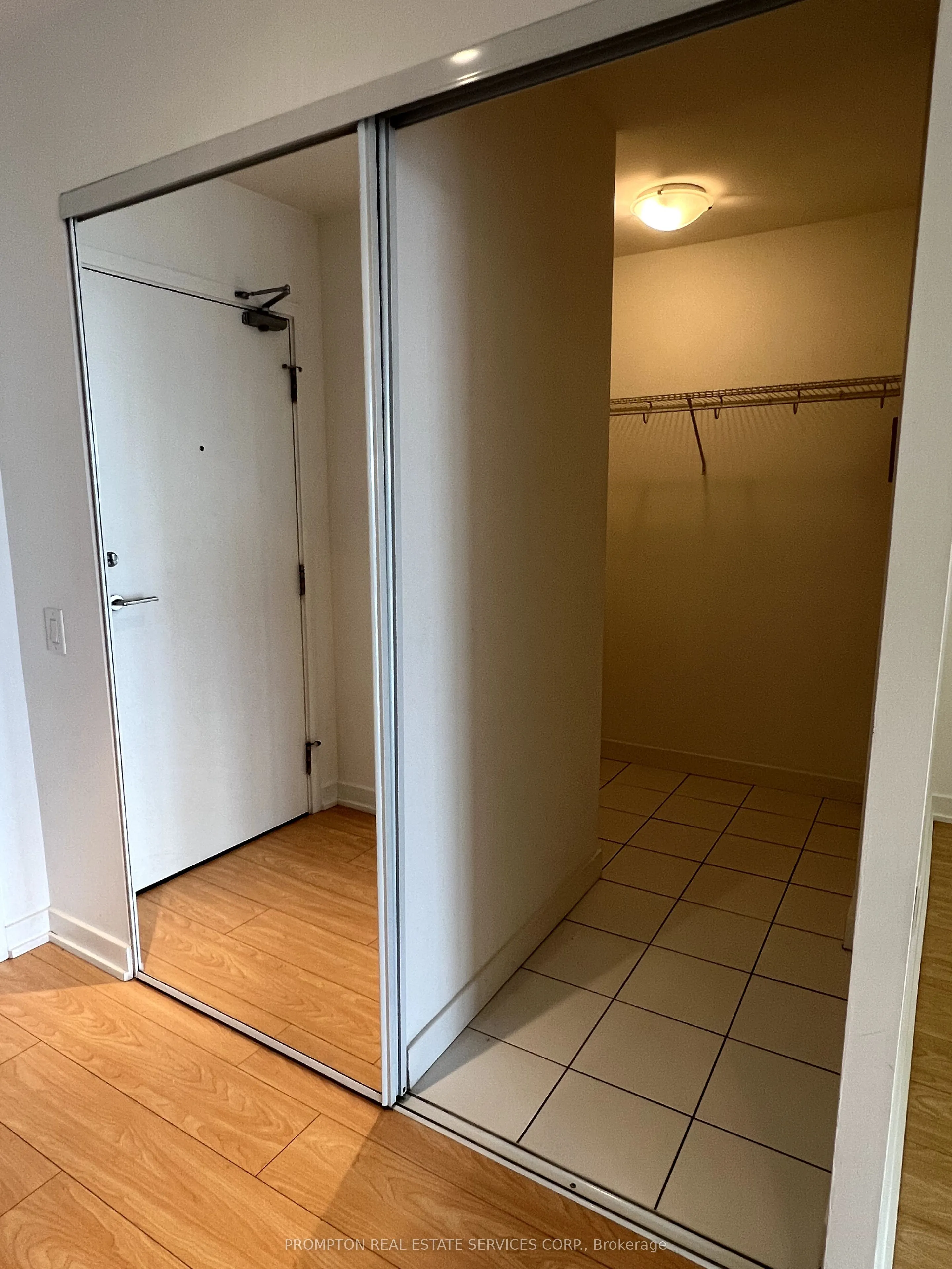 121 Mcmahon Drive, #3112