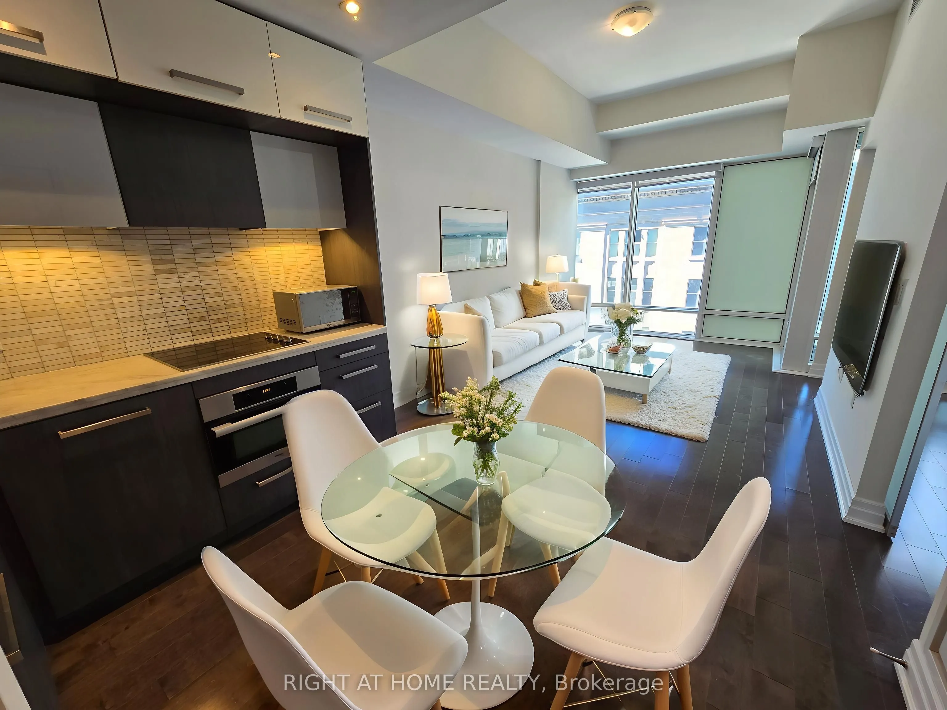 8 The Esplanade, #705