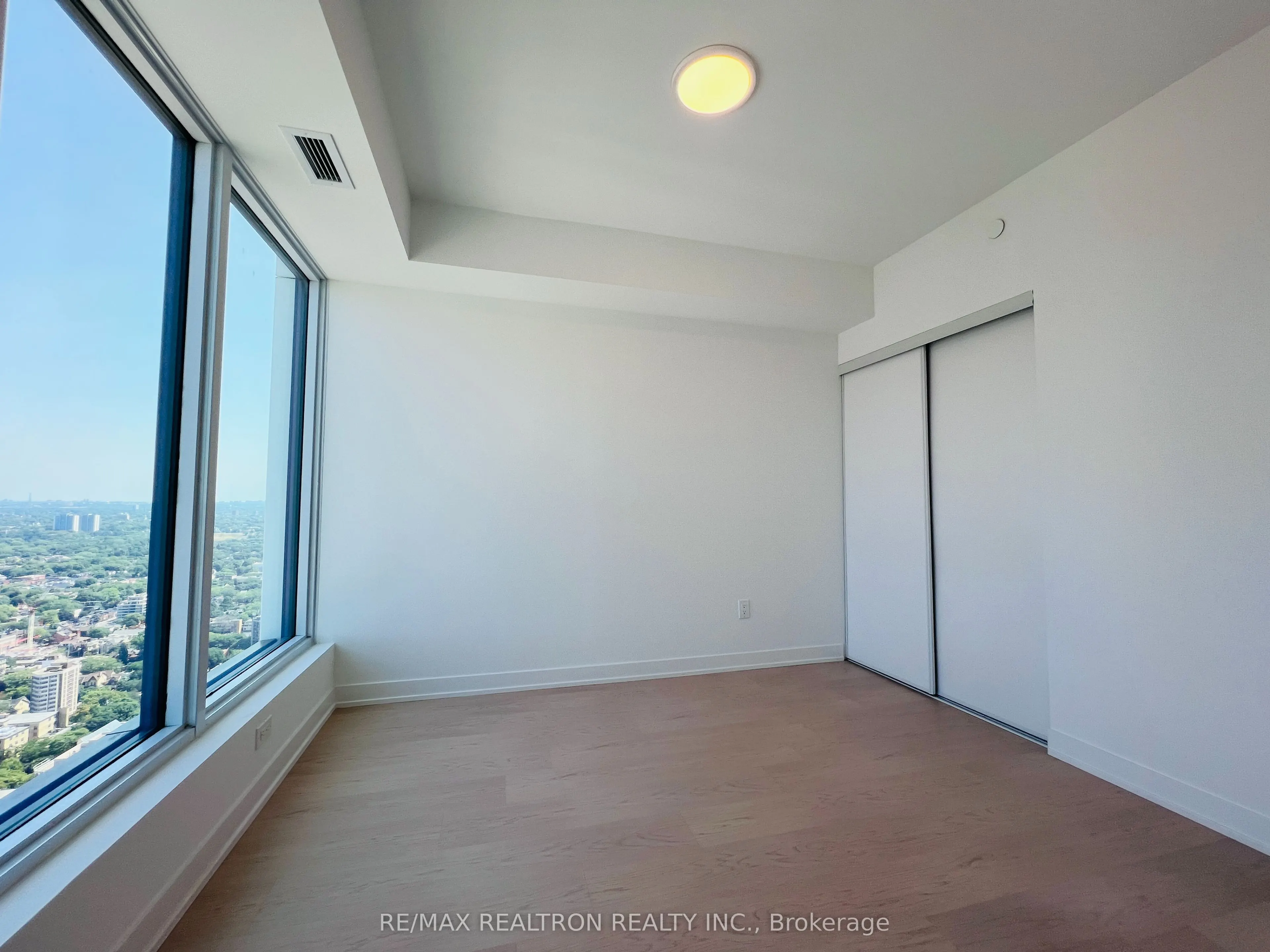 252 Church Street, #5605