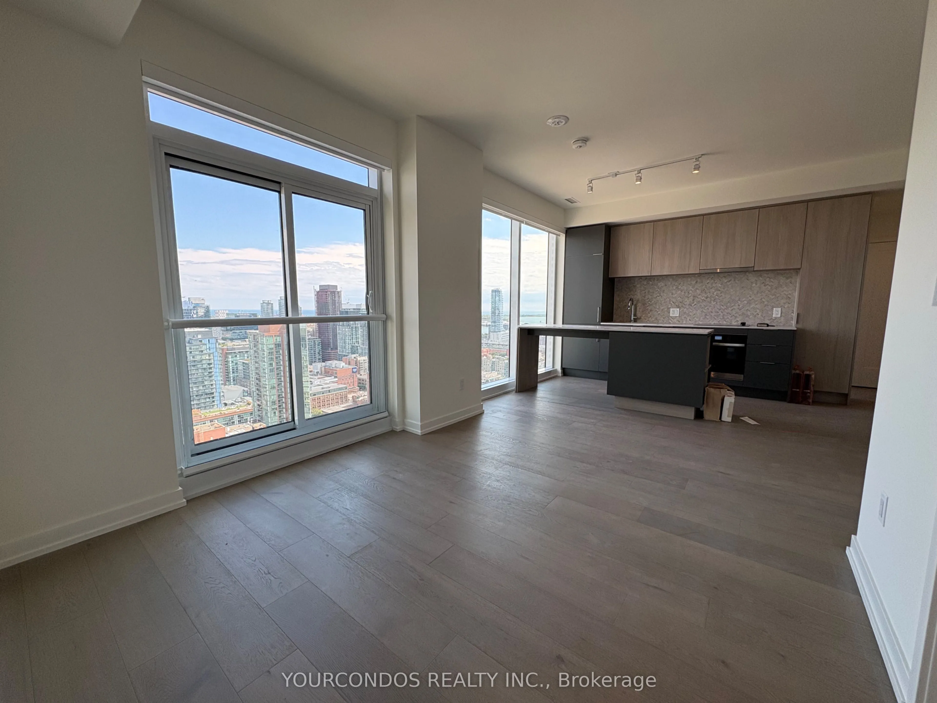 89 Church Street, #3506