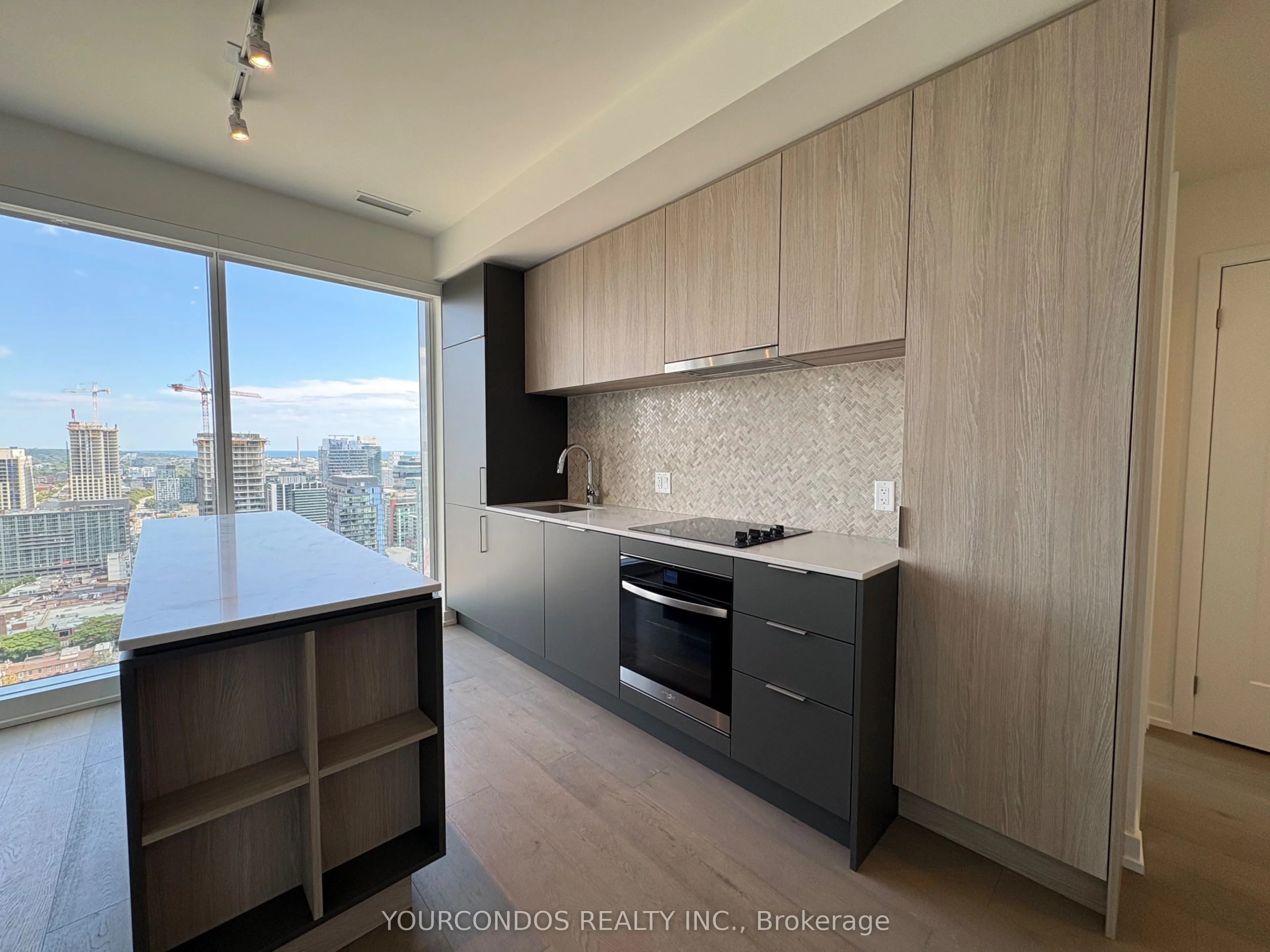 89 Church Street, #3506