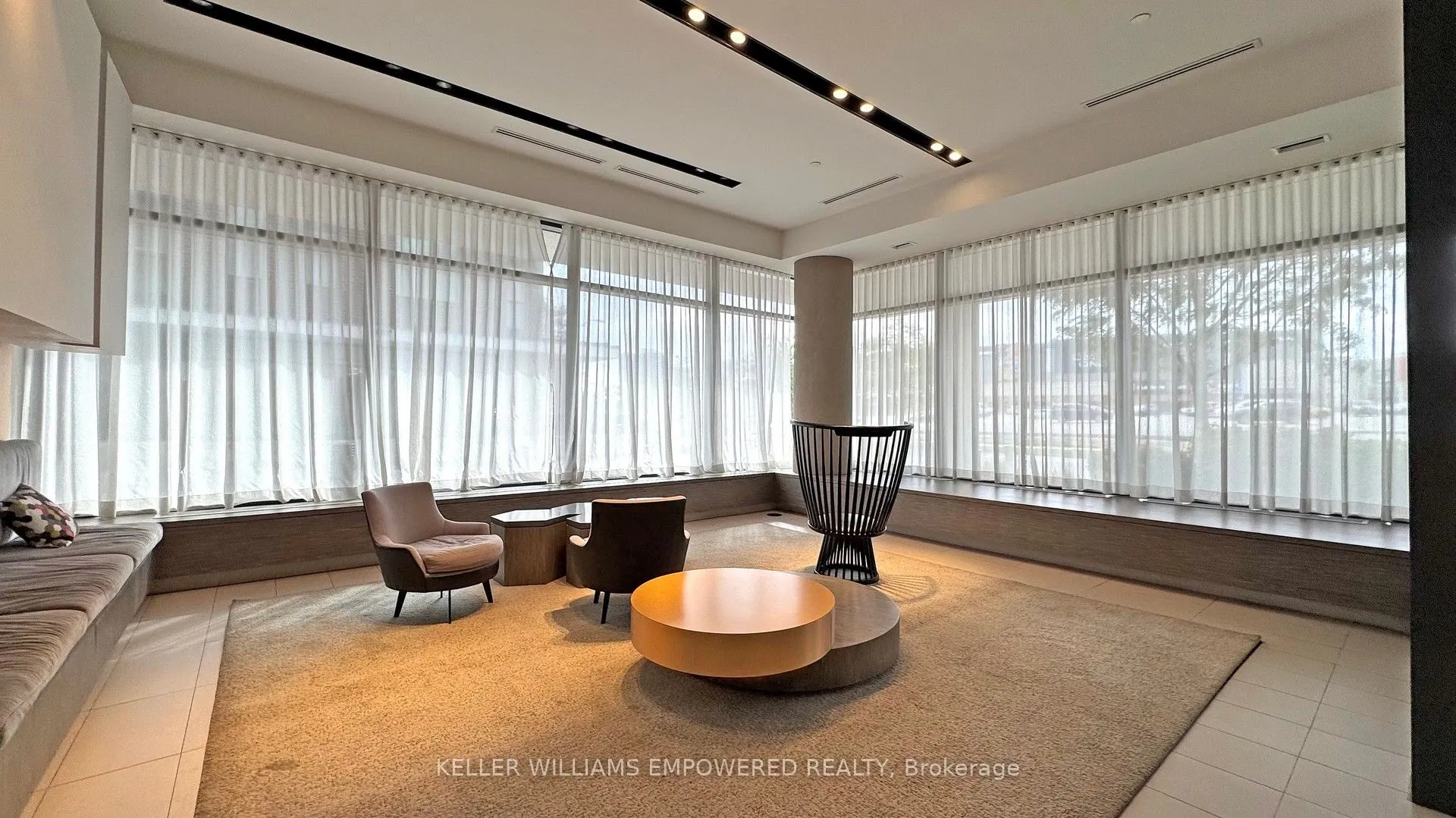 128 Fairview Mall Drive, #801