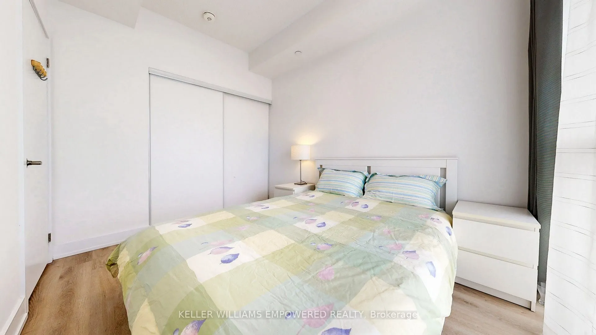 128 Fairview Mall Drive, #801
