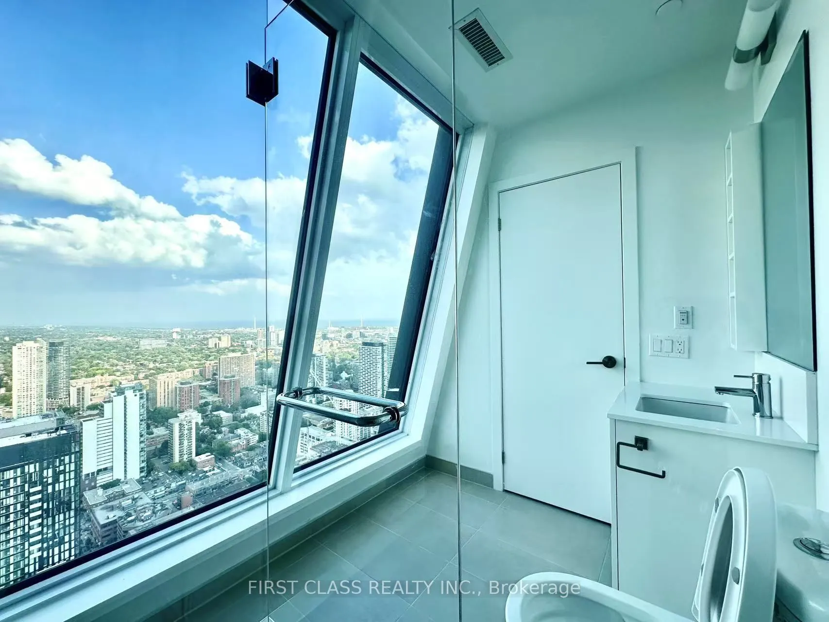 8 Wellesely Street, #LPH06