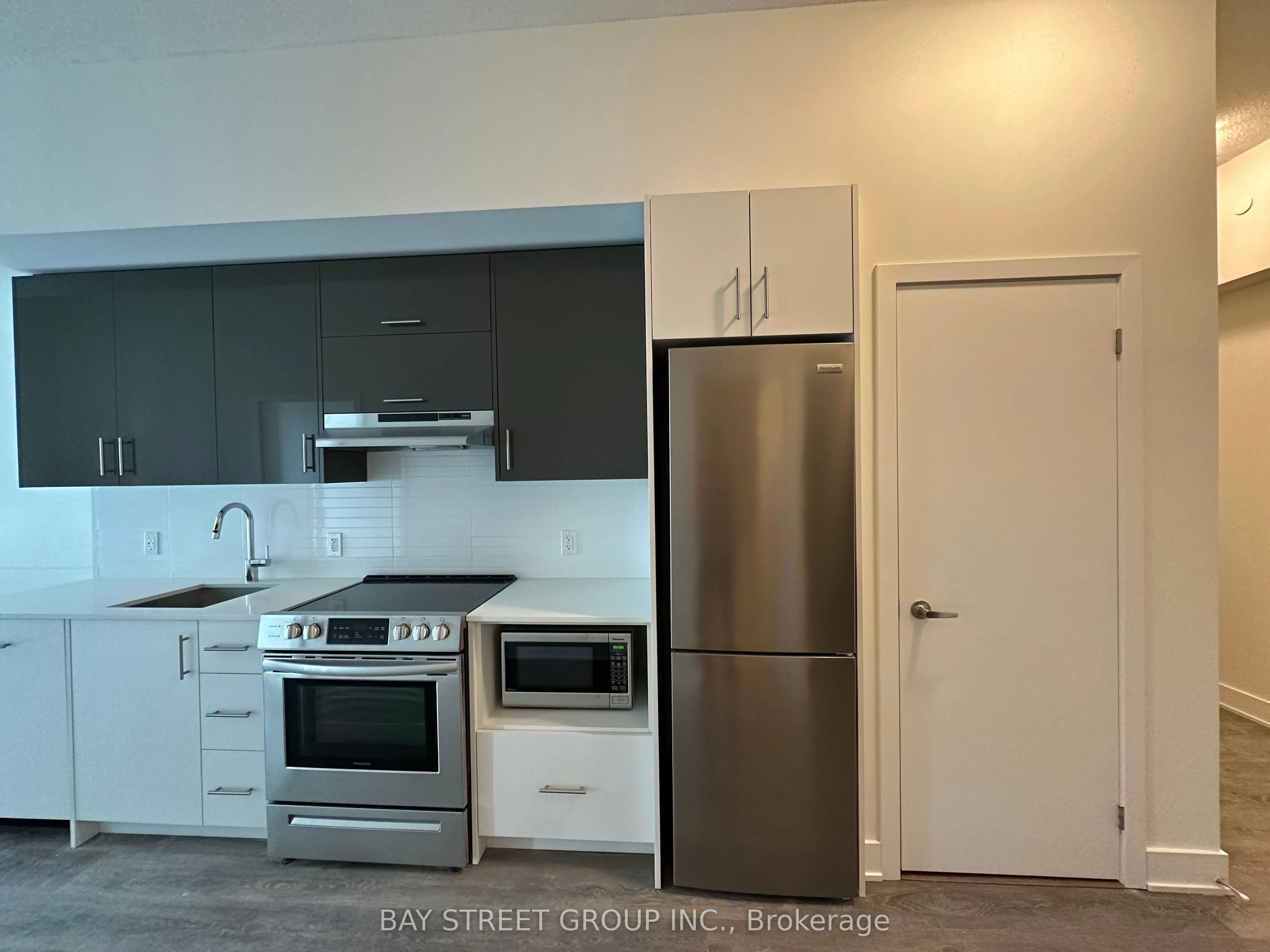 188 Fairview Mall Drive, #501