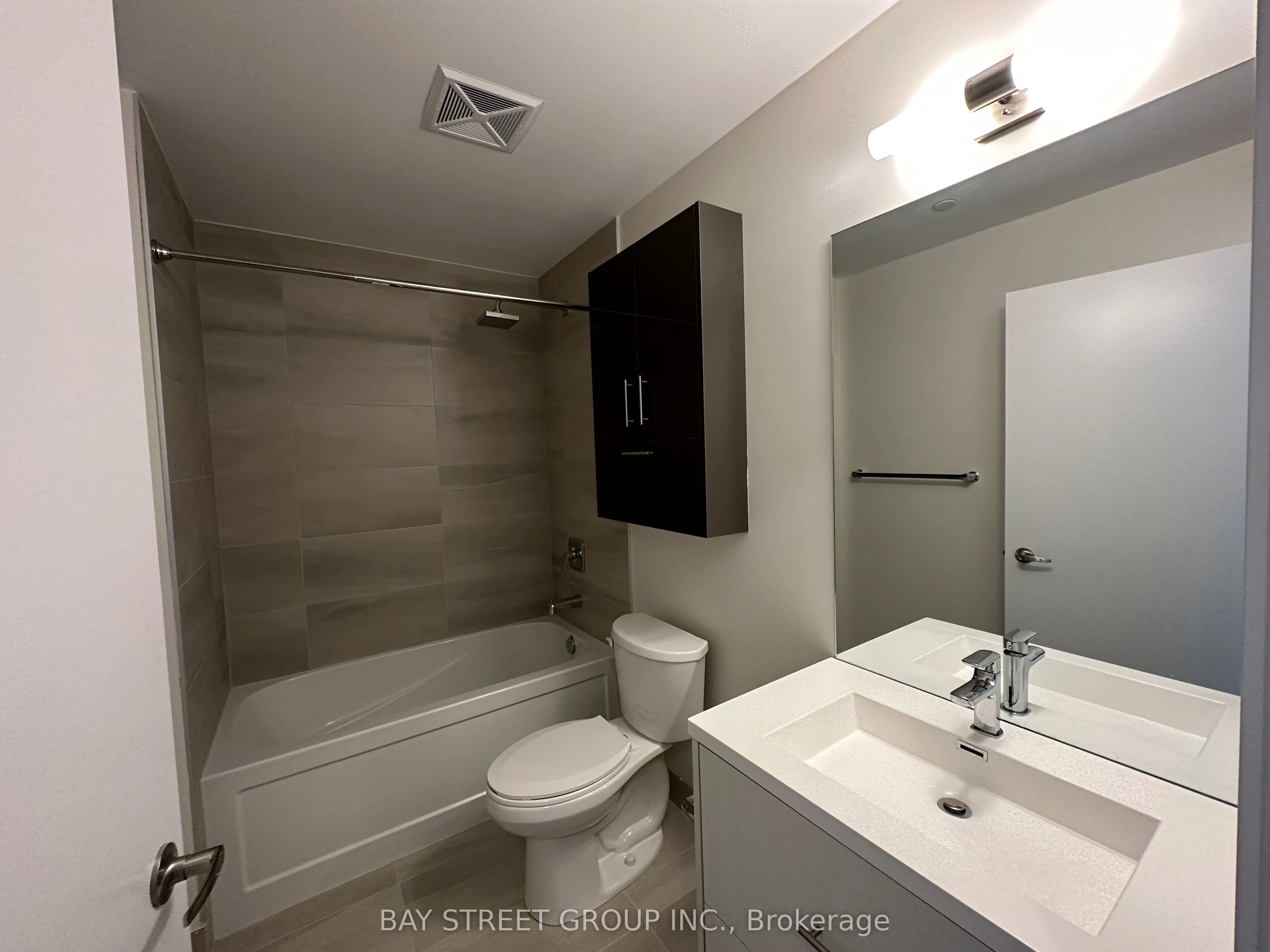188 Fairview Mall Drive, #501