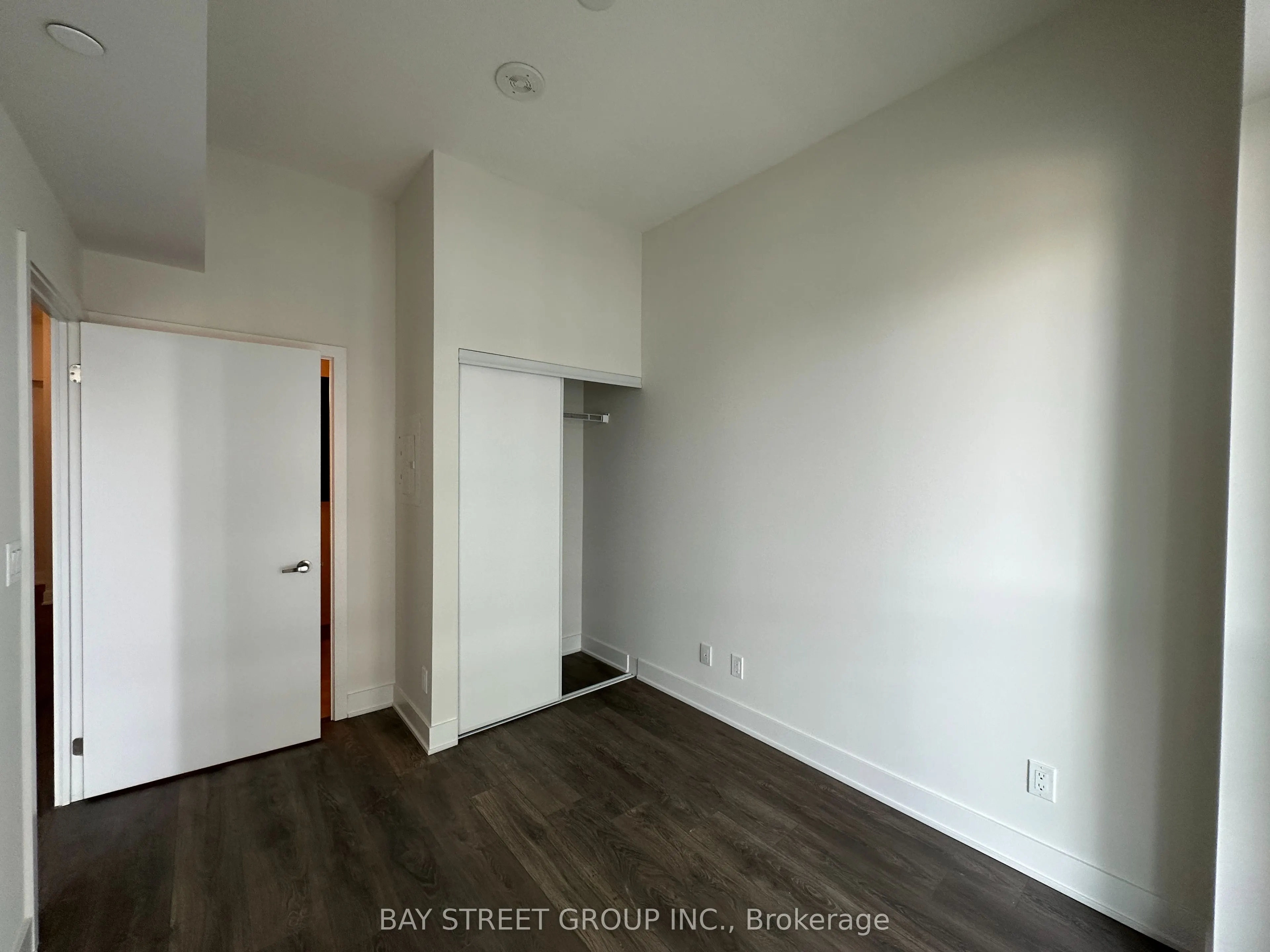 188 Fairview Mall Drive, #501