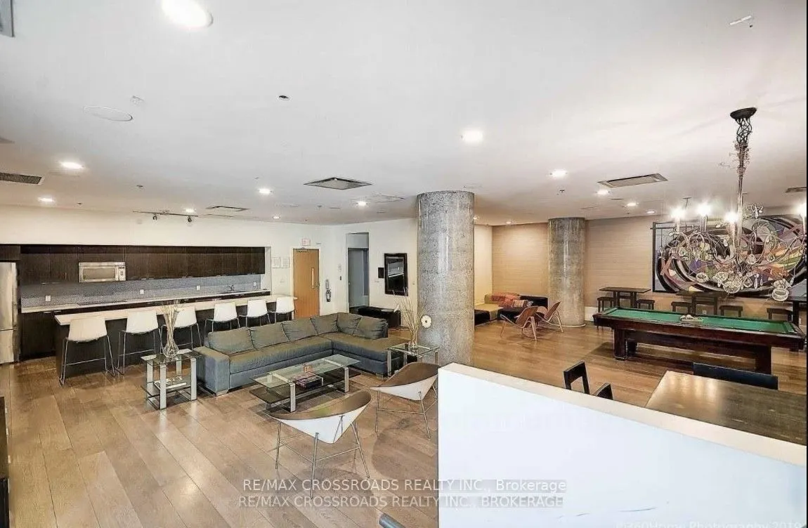 375 King Street W, #2308