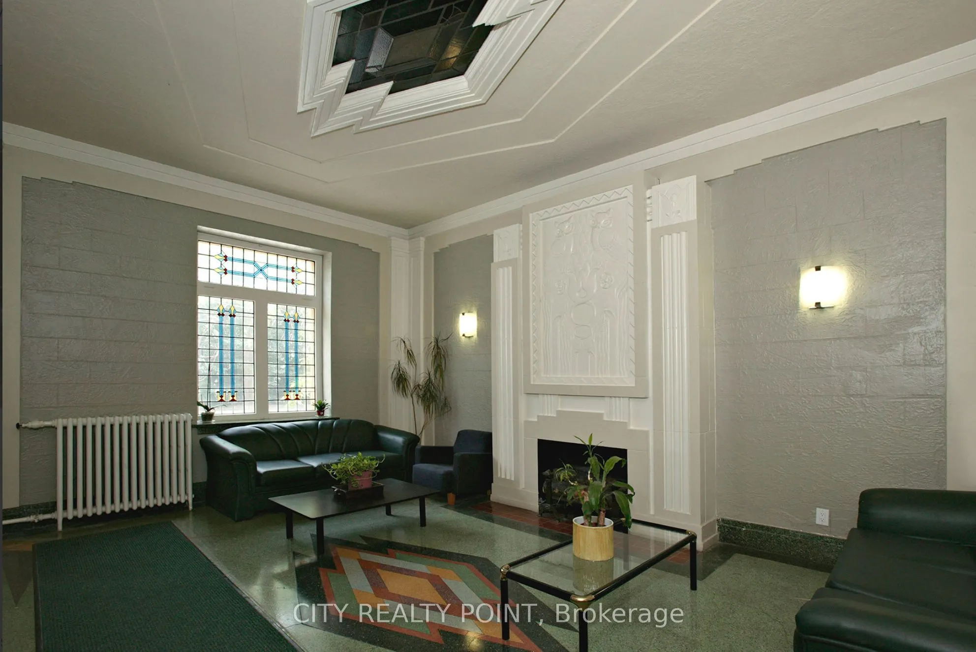 398 Avenue Road, #527
