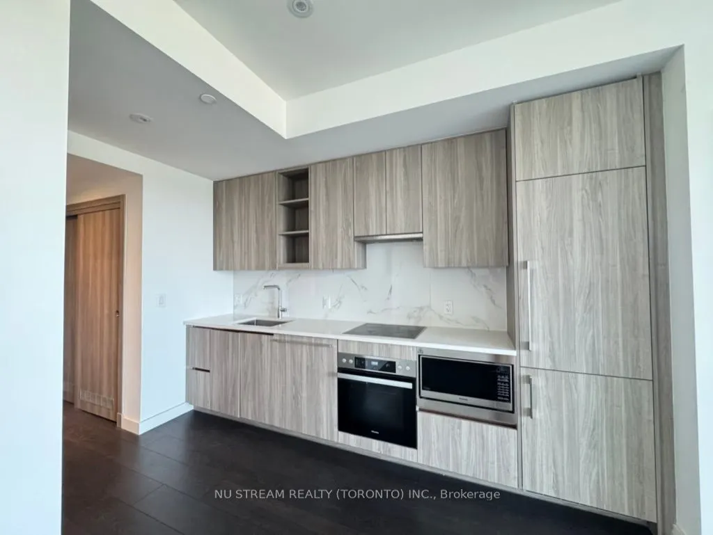 25 McMahon Drive, #1510