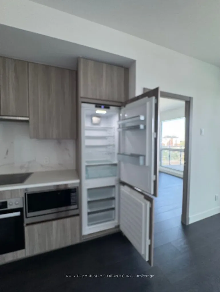 25 McMahon Drive, #1510