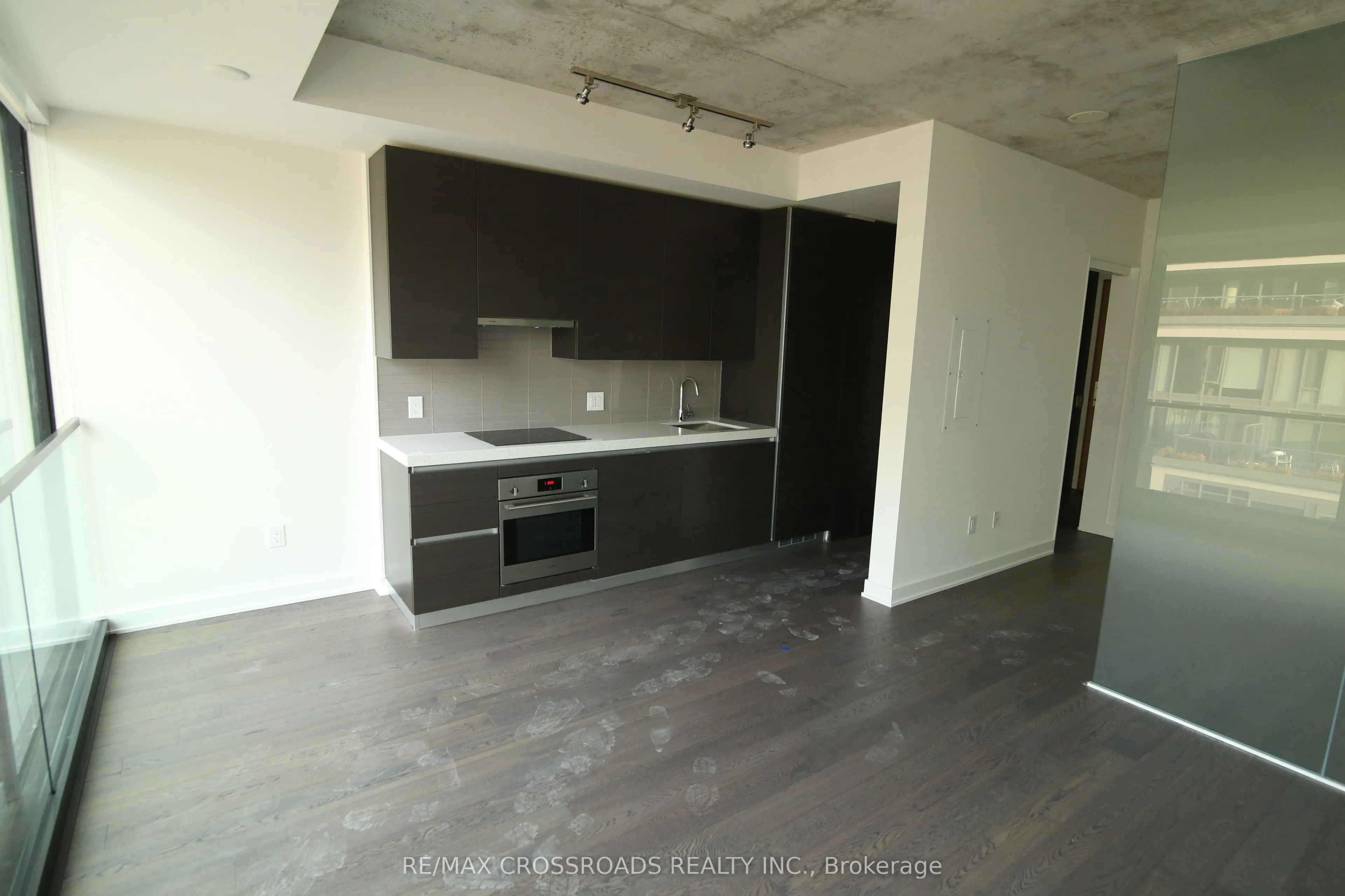 629 King Street W, #720