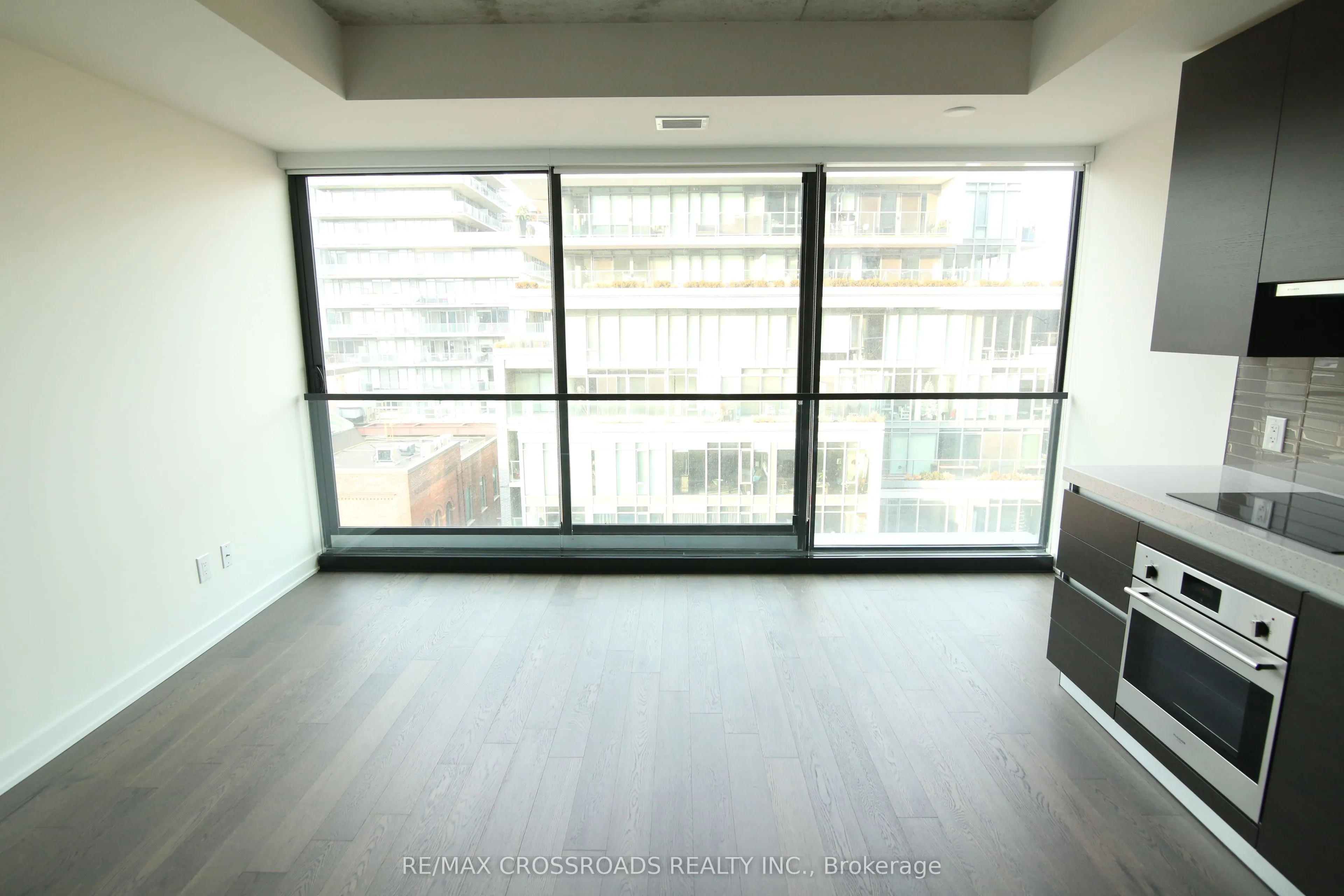 629 King Street W, #720