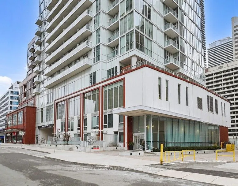 33 Helendale Avenue, #2902