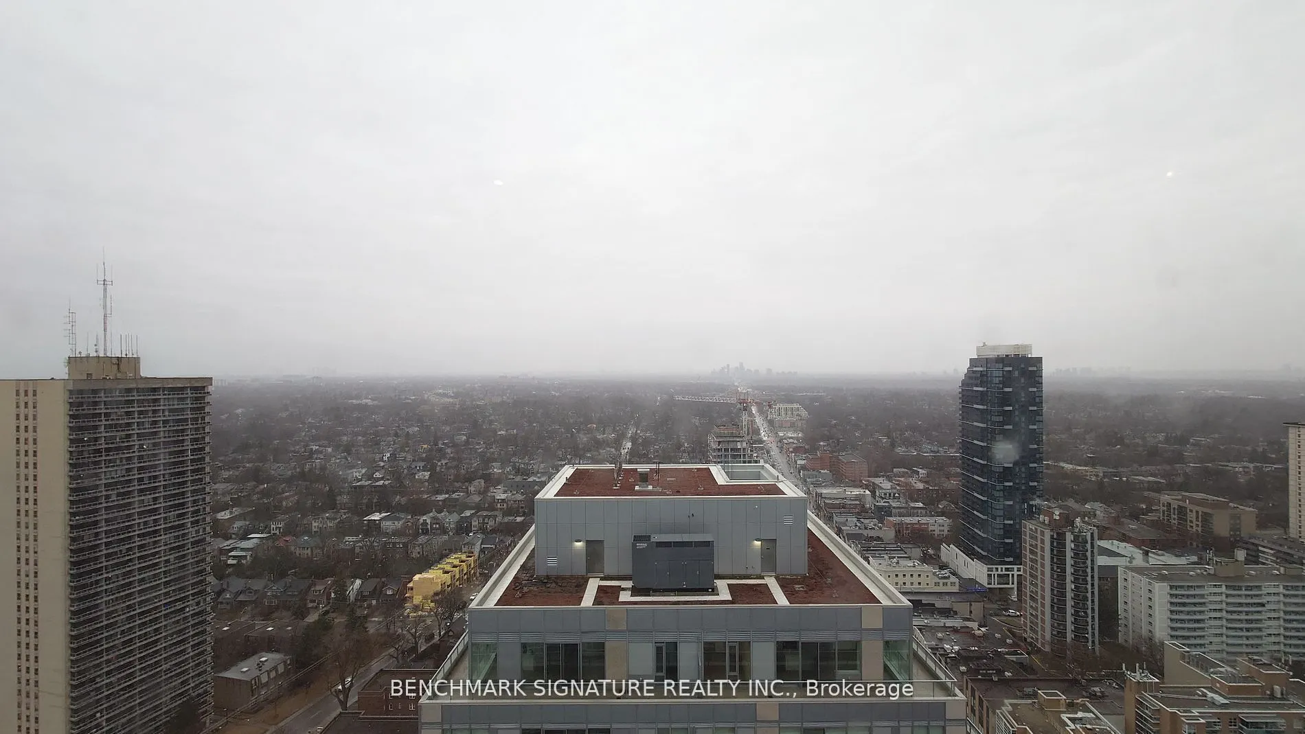 33 Helendale Avenue, #2902