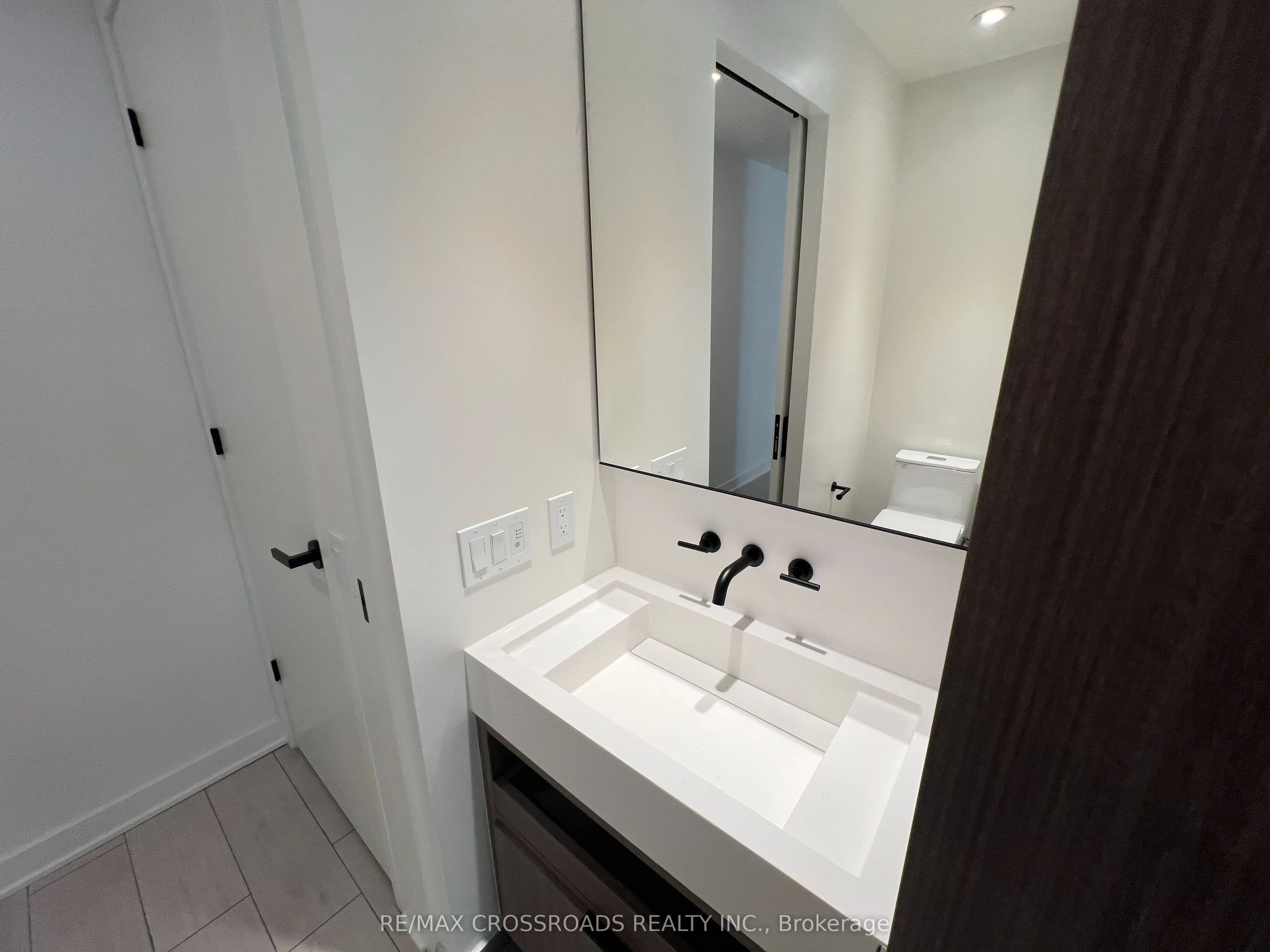 55 Charles Street E, #1401