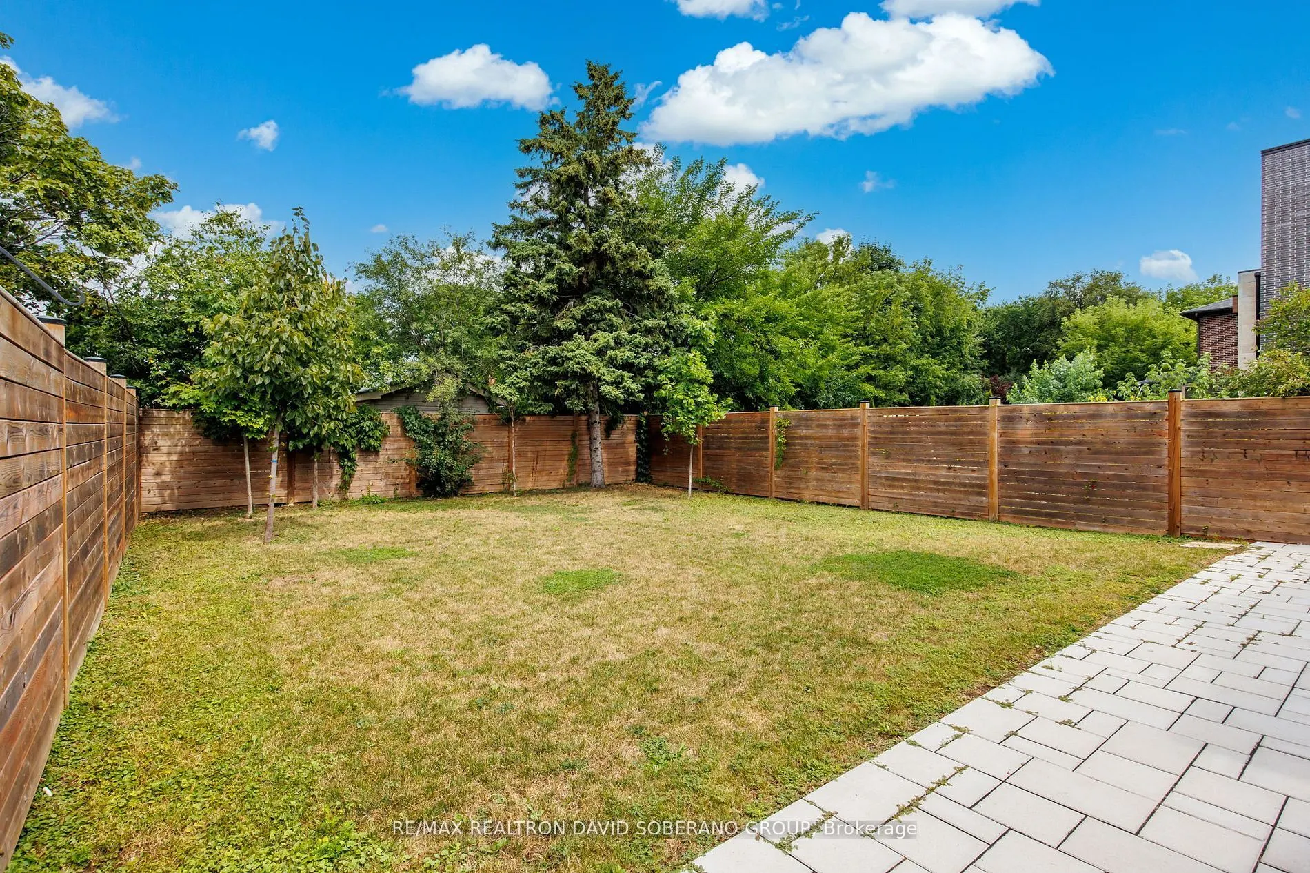 106 Allingham Gardens