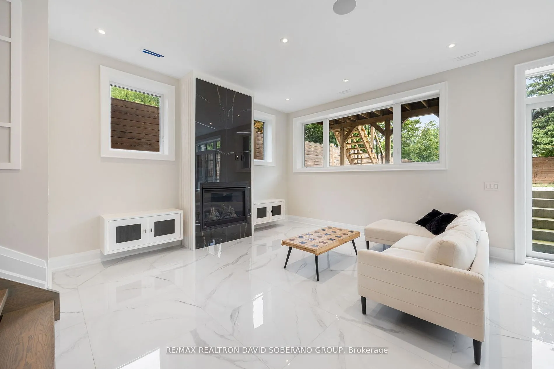 106 Allingham Gardens