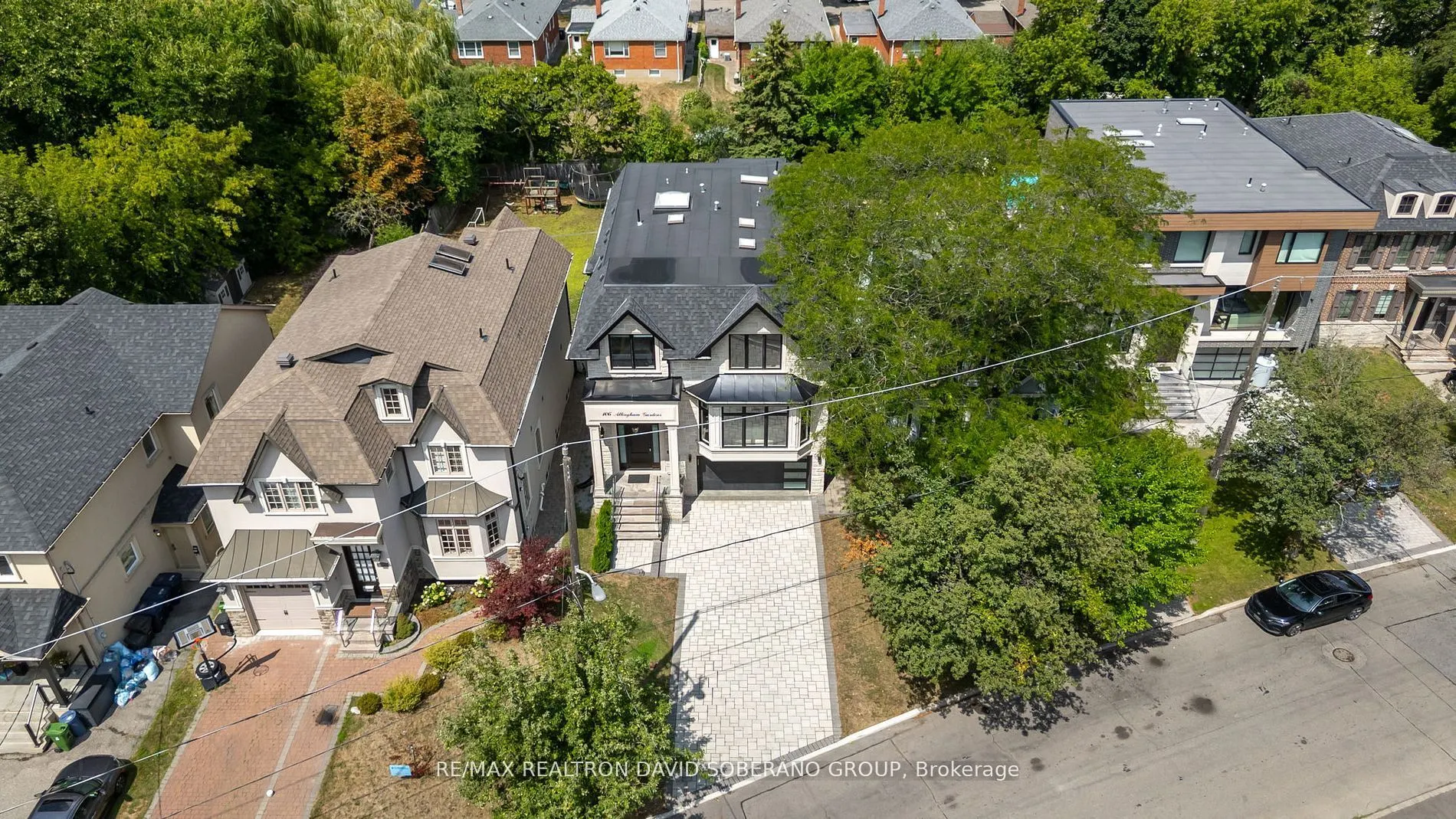 106 Allingham Gardens