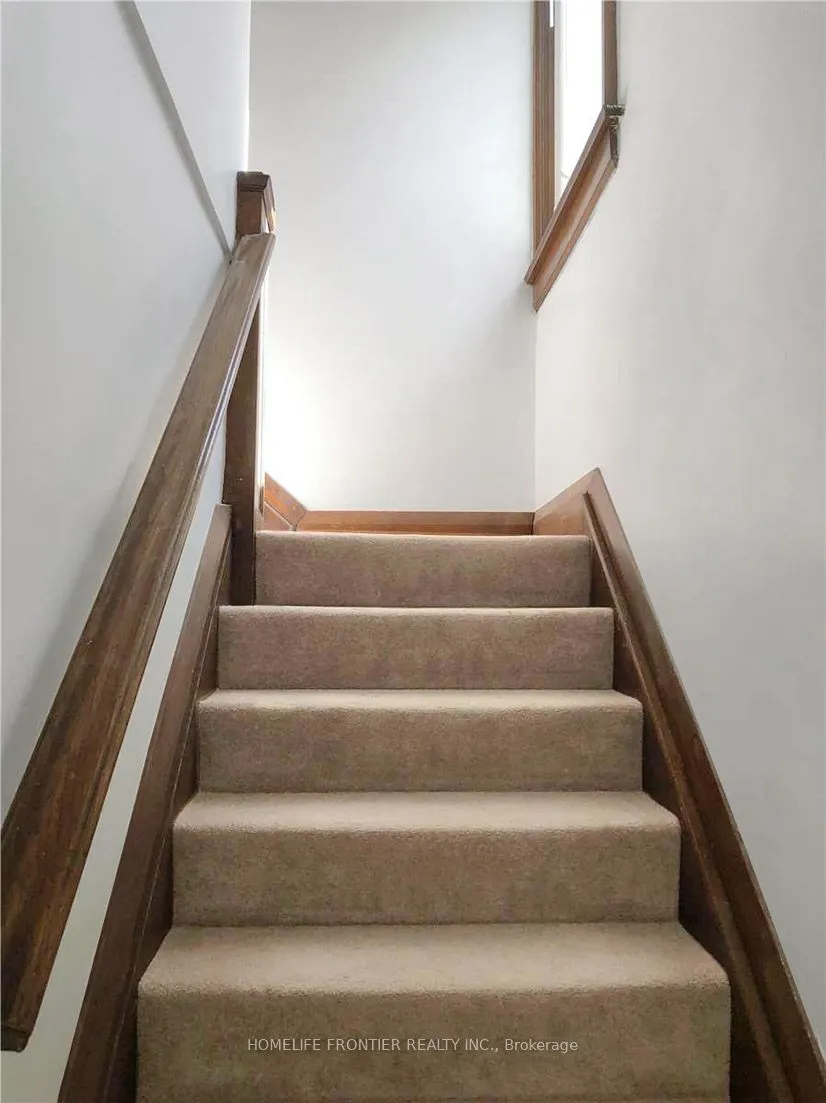 253 Keewatin Avenue, #2
