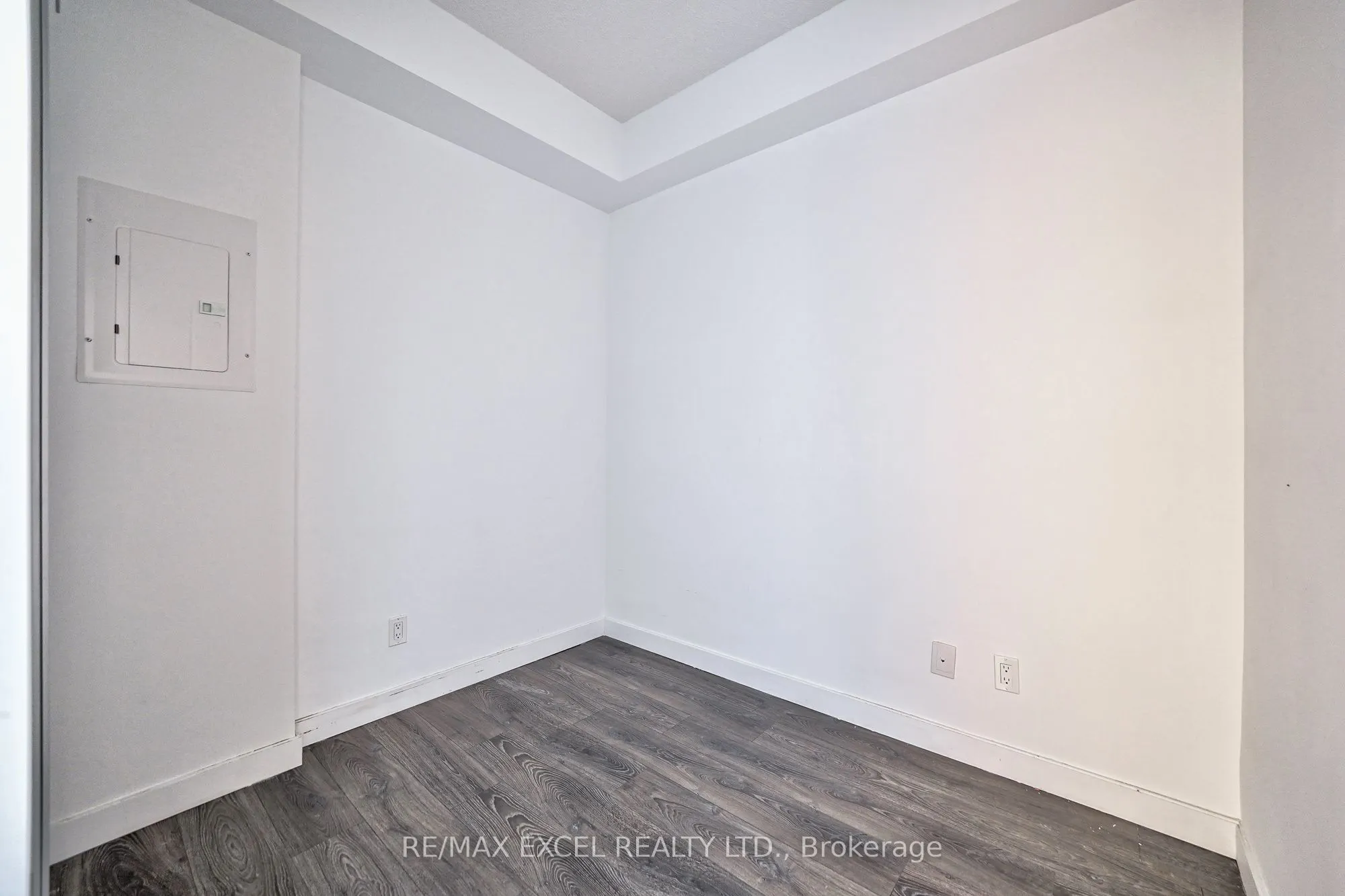 38 Forest Manor Road, #2006