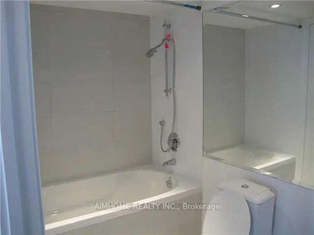 386 Yonge Street, #1216
