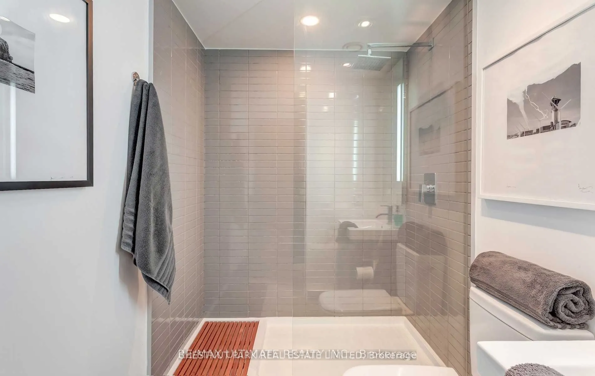 629 King Street W, #1125