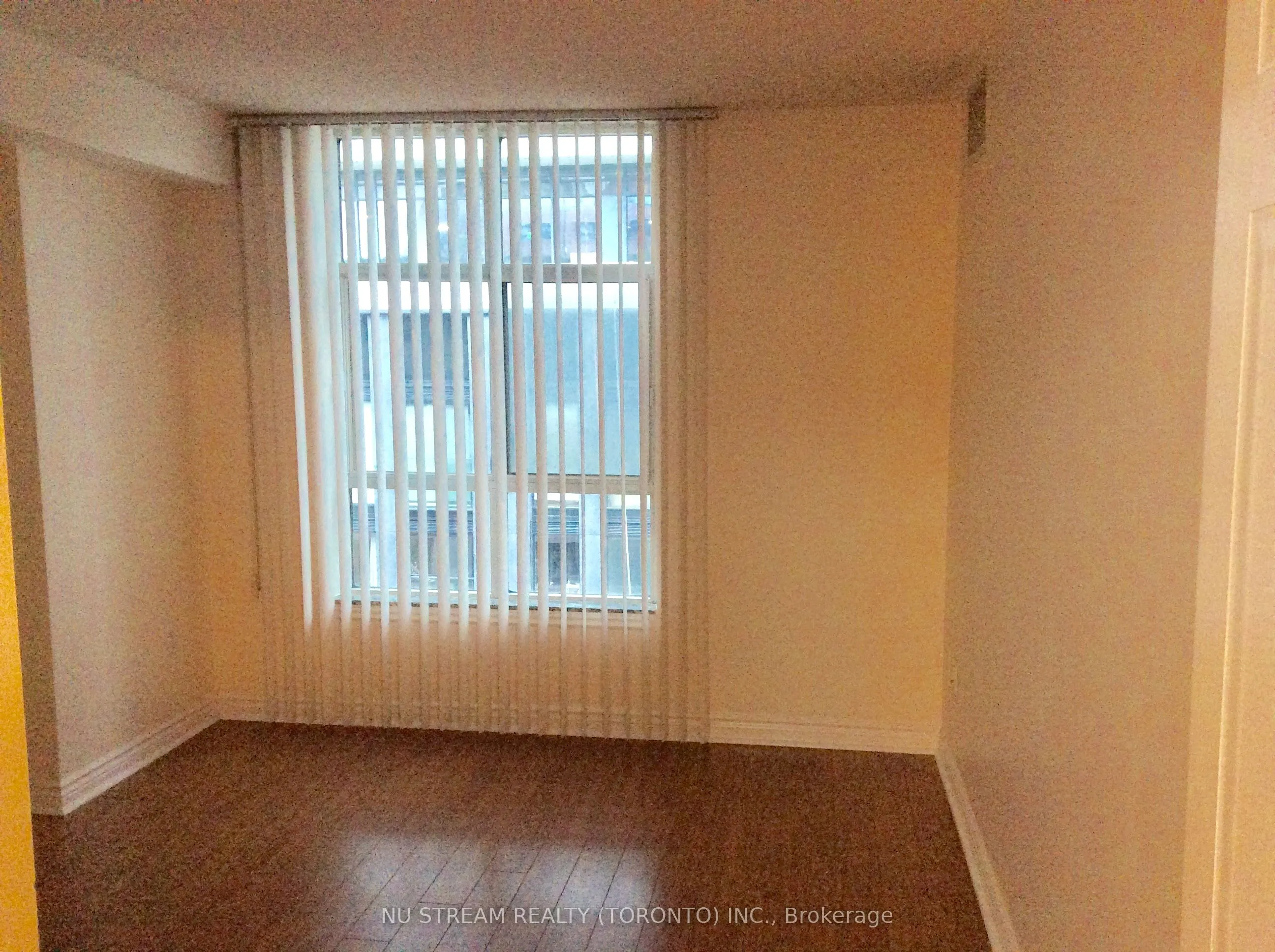 105 Victoria Street, #608