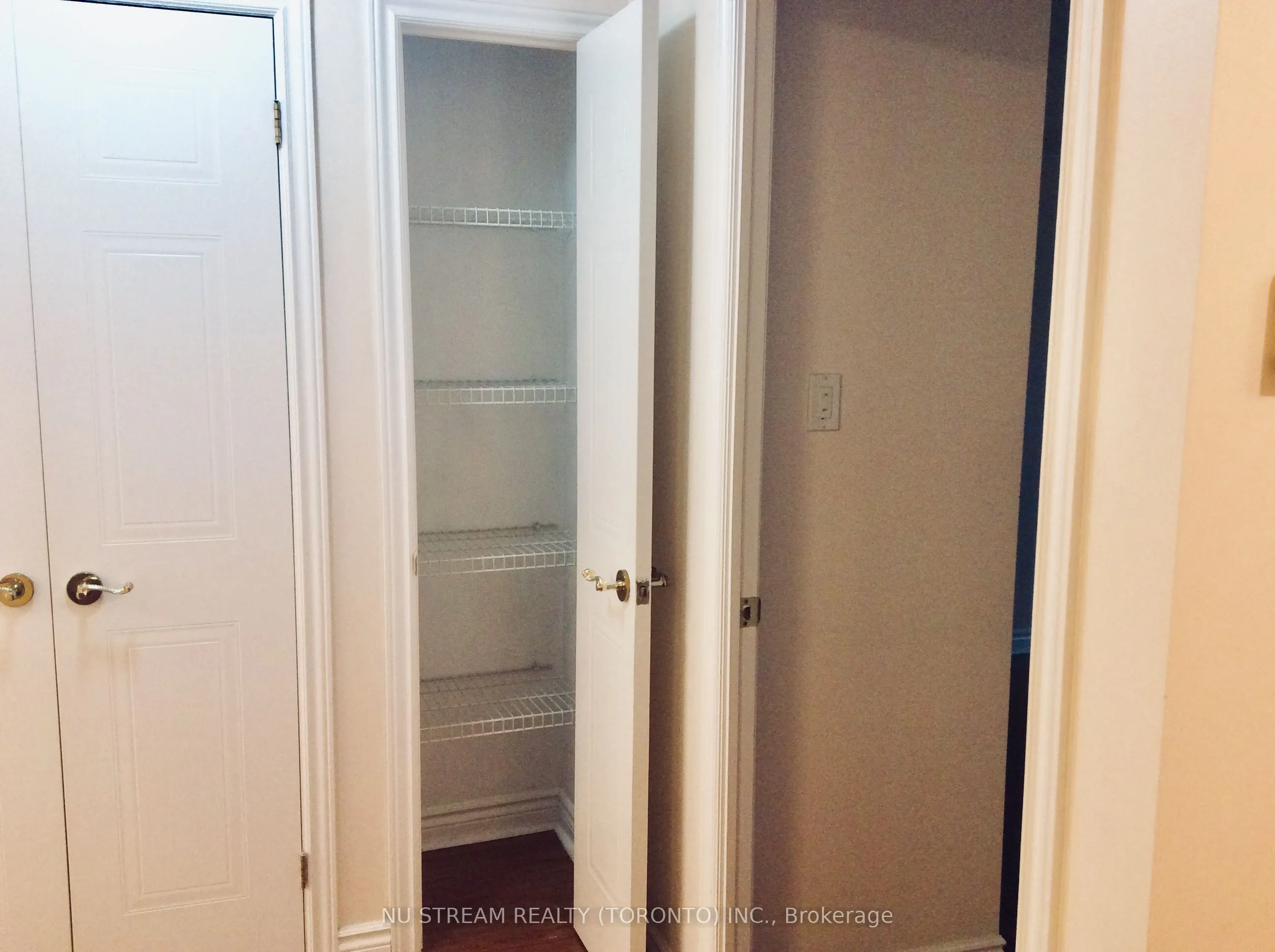 105 Victoria Street, #608
