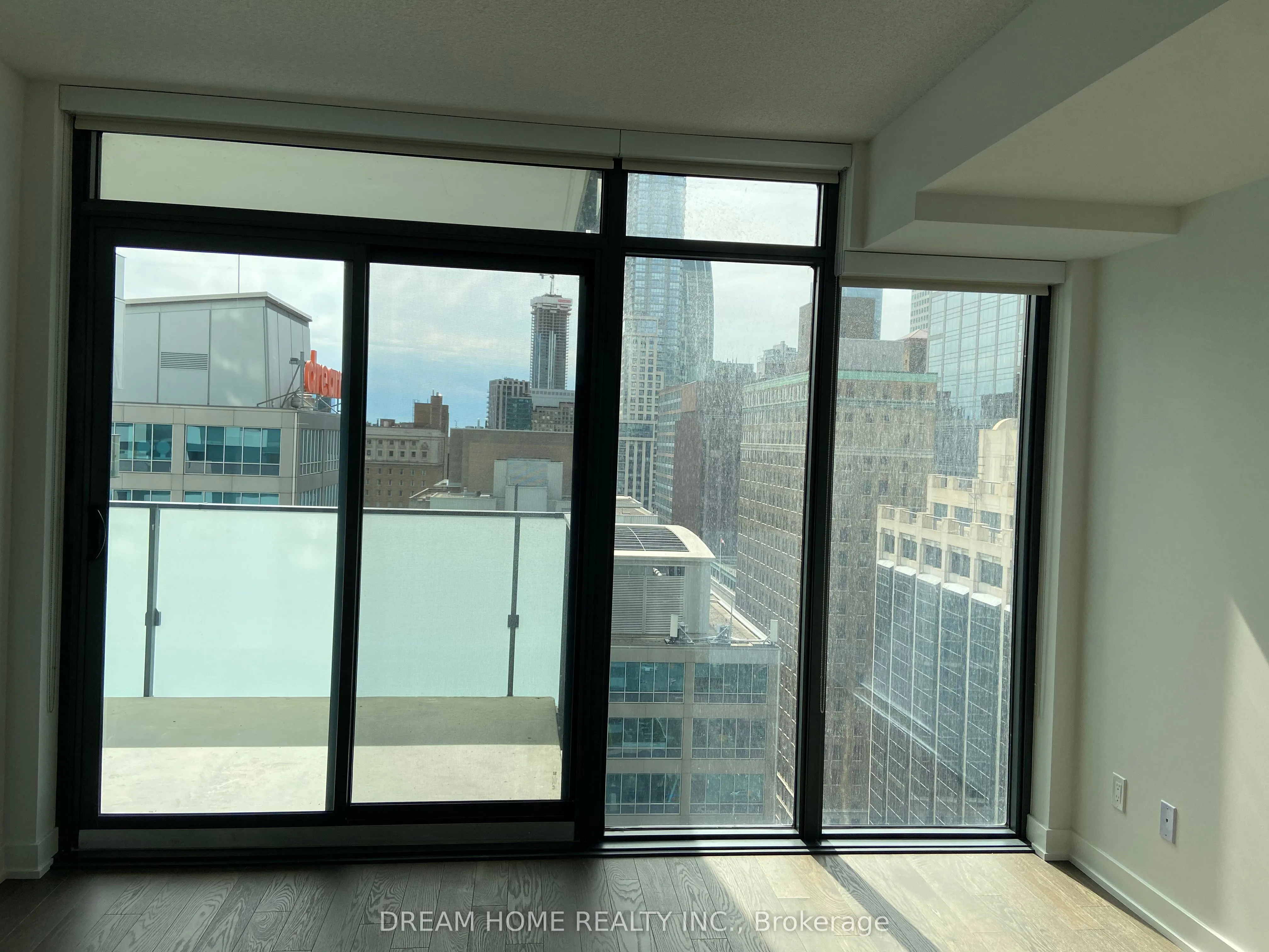 25 Richmond Street E, #1909