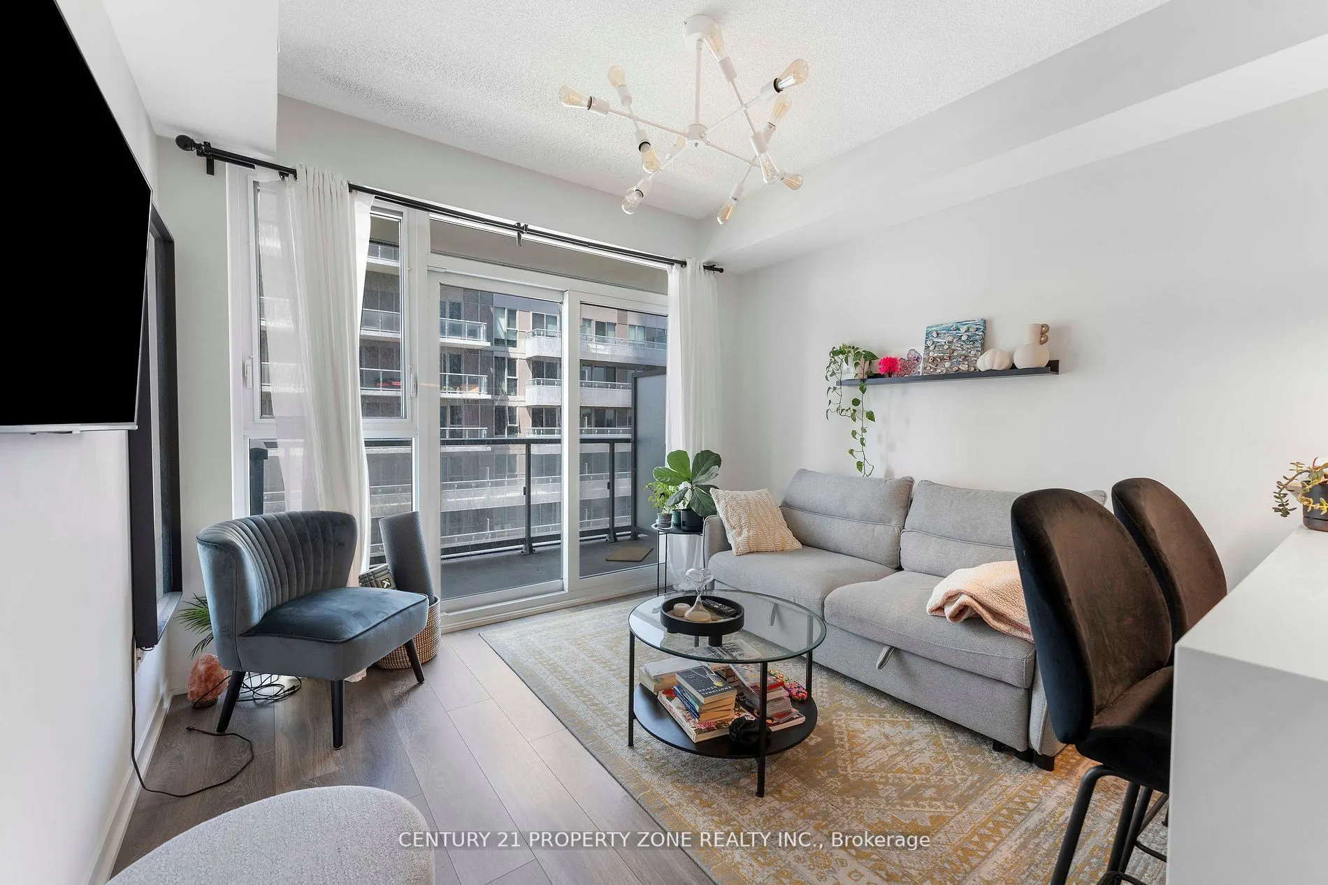 20 Richardson Street, #814