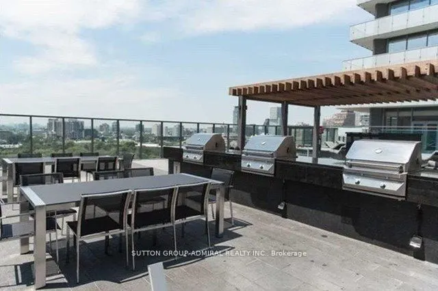 57 St Joseph Street W, #212