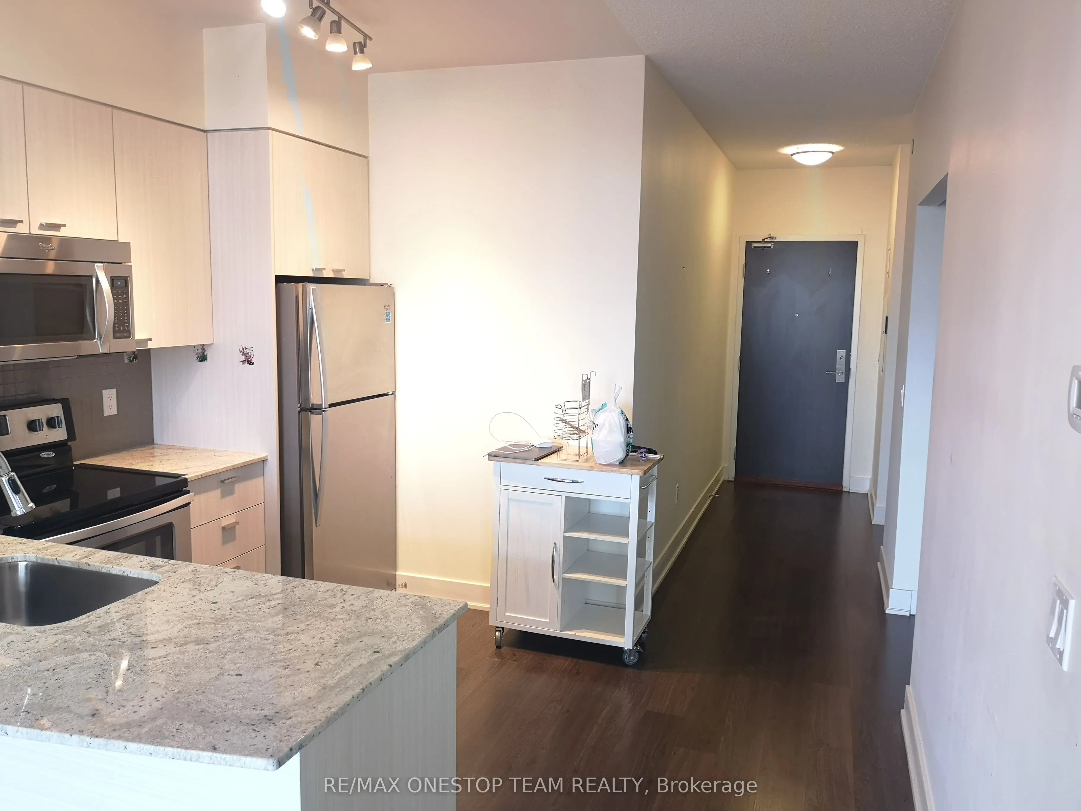 88 Sheppard Avenue E, #2303