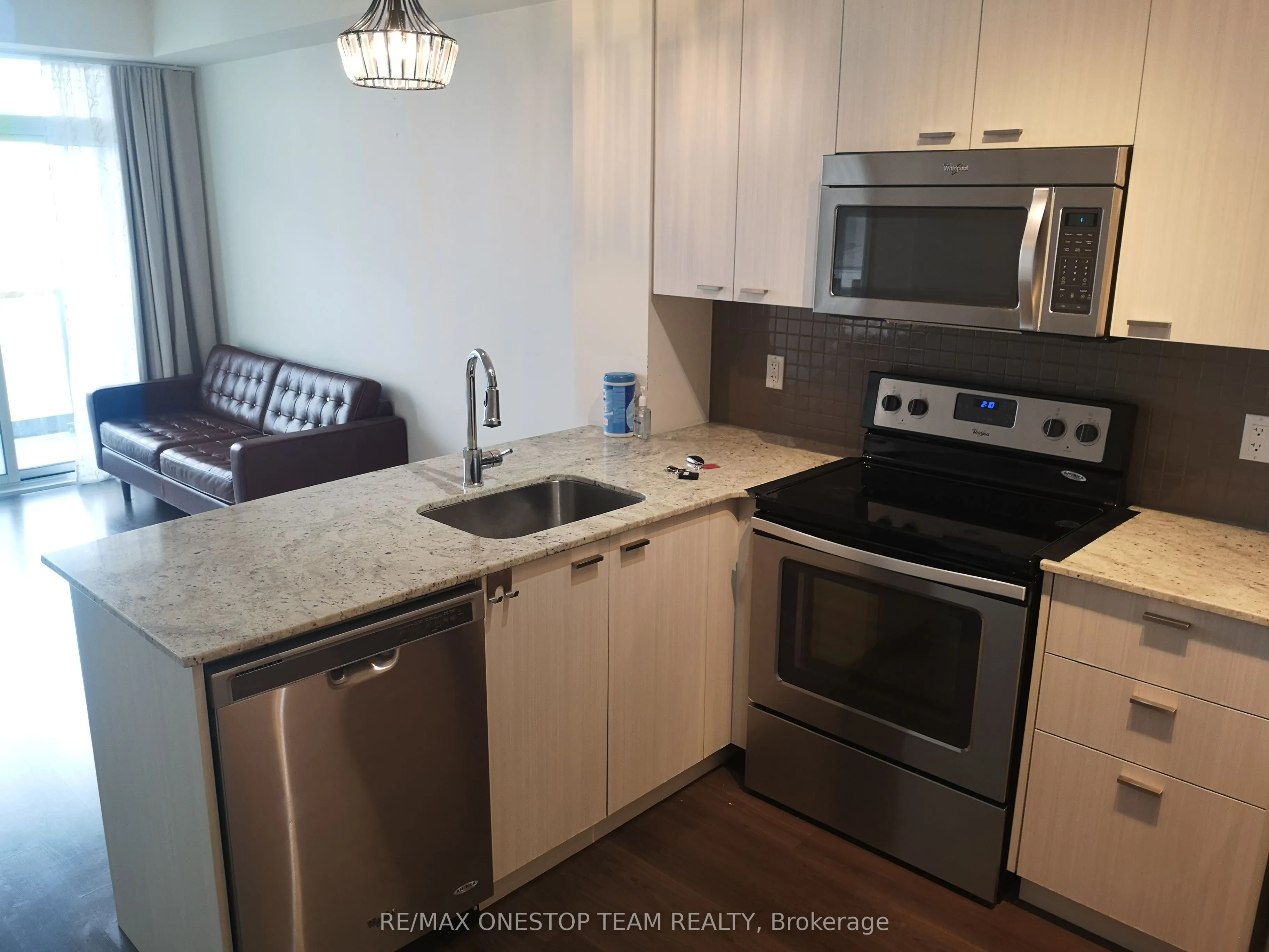 88 Sheppard Avenue E, #2303