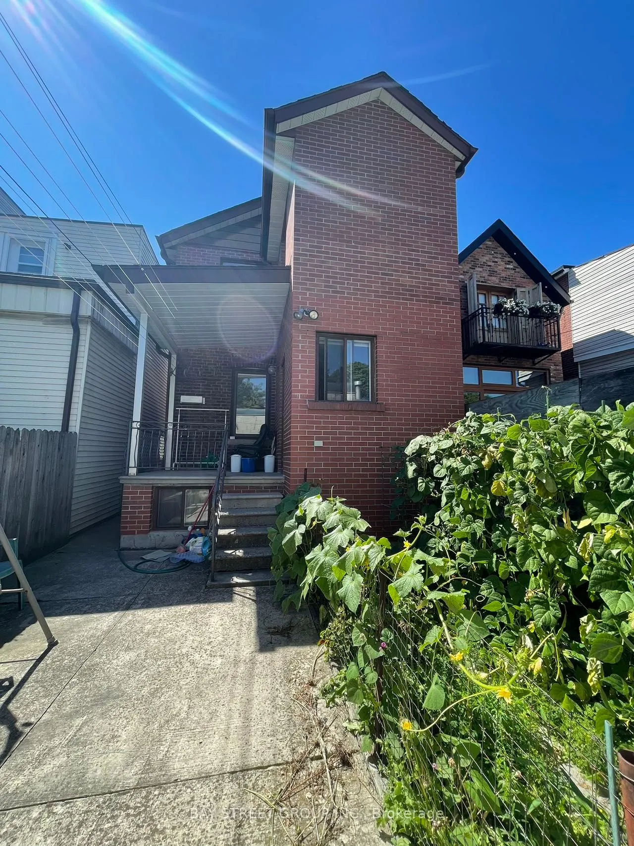 543 Crawford Street